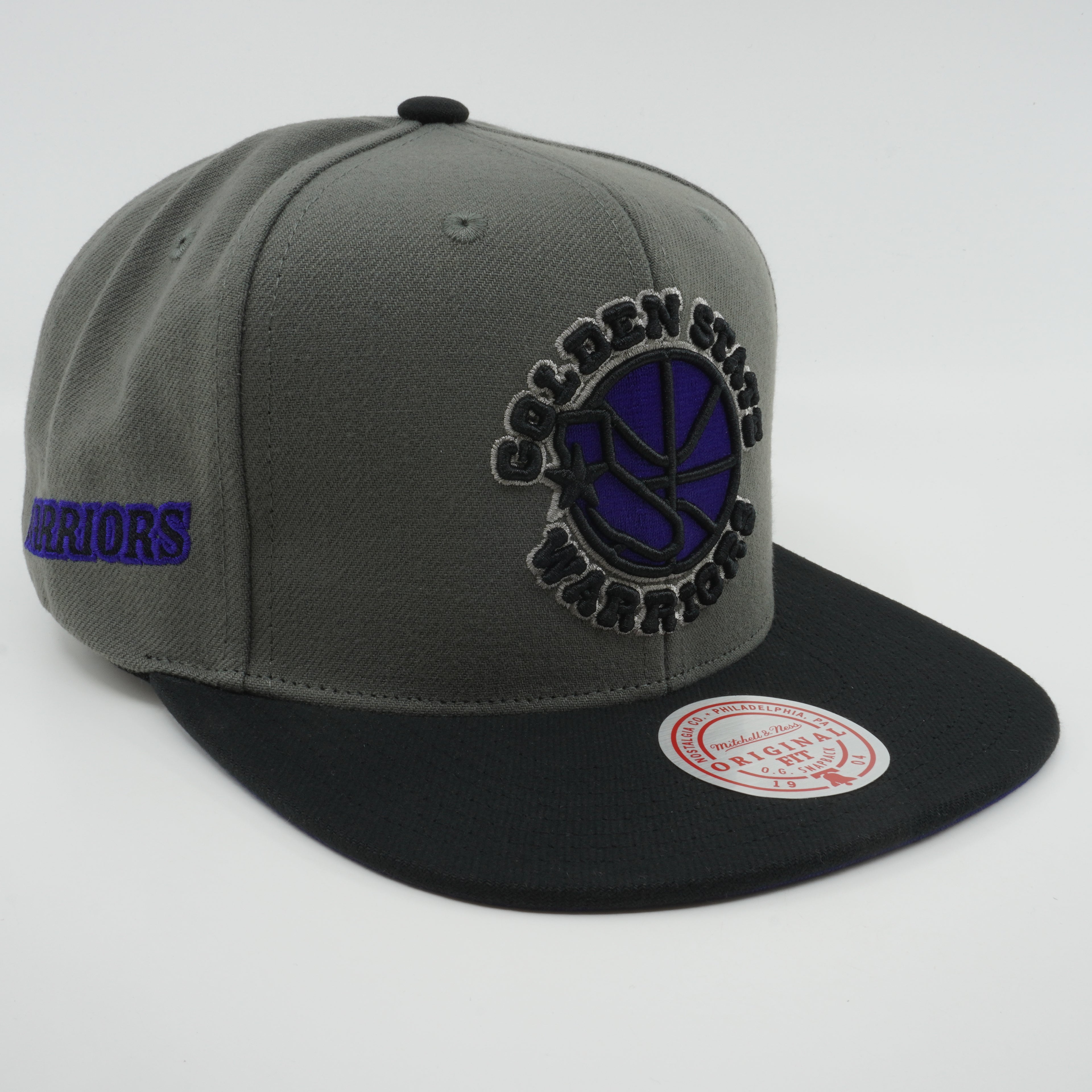 MENS MITCHELL & NESS NBA STORM FRONT SNAPBACK HWC WARRIORS - GREY