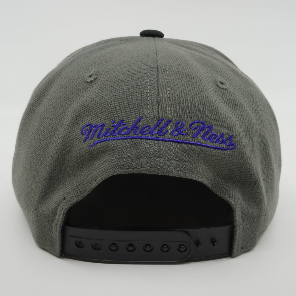 MENS MITCHELL & NESS NBA STORM FRONT SNAPBACK HWC WARRIORS - GREY
