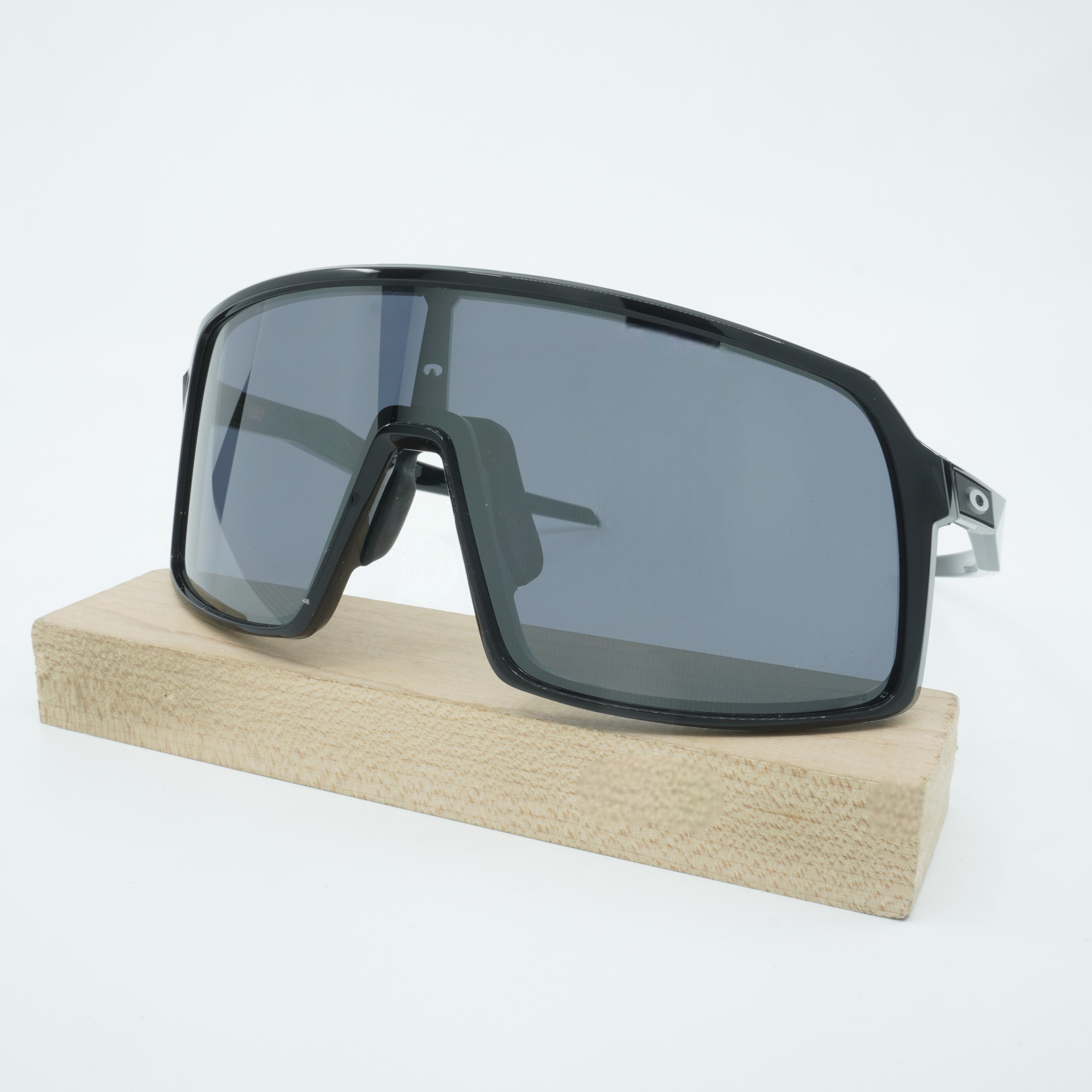 [OO9406-02] Unisex OAKLEY Sutro (A) Sunglasses
