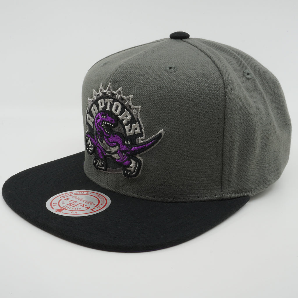 MENS MITCHELL & NESS NBA STORM FRONT SNAPBACK HWC RAPTORS - GREY