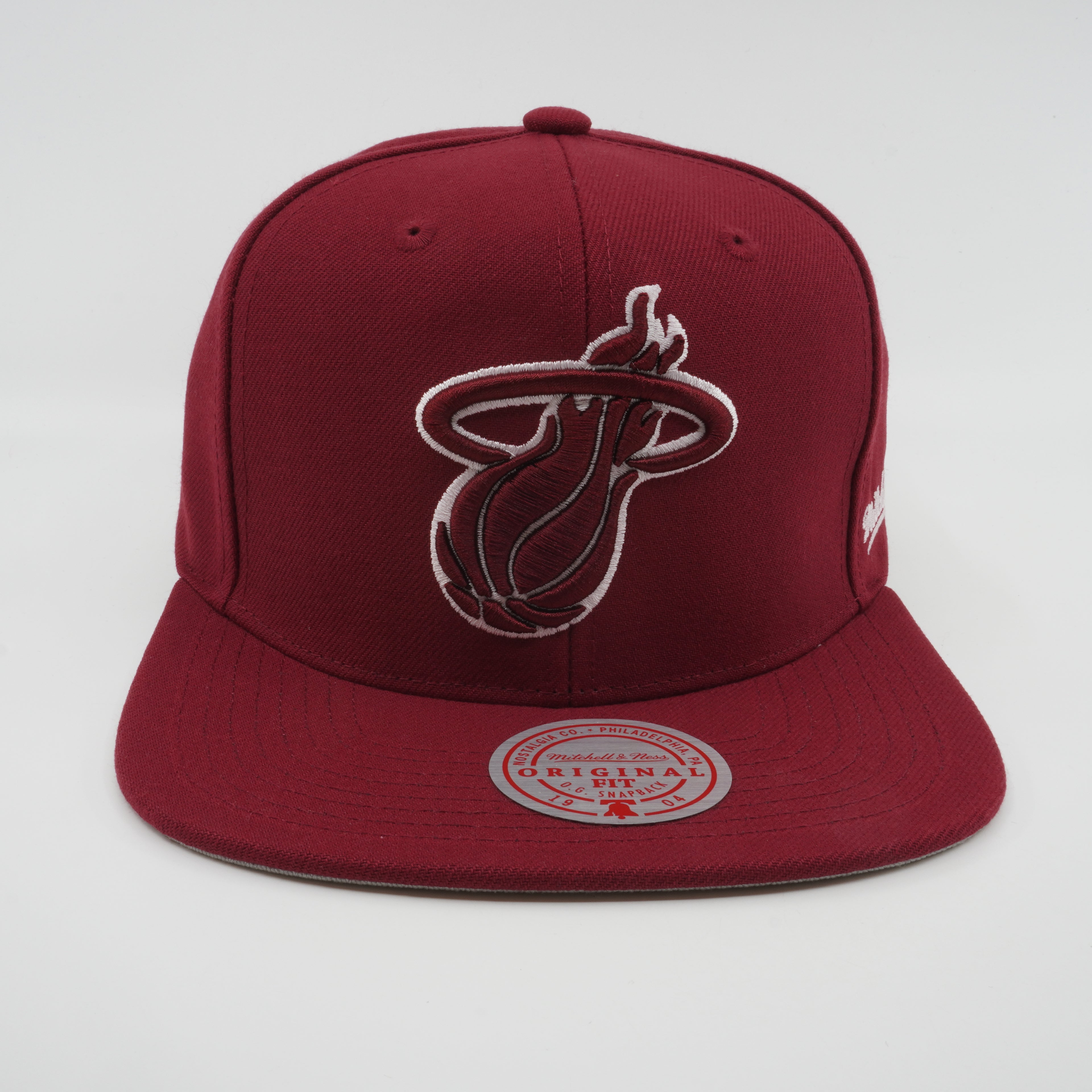 MENS MITCHELL & NESS NBA CHRISTMAS DAY SNAPBACK HEAT - RED