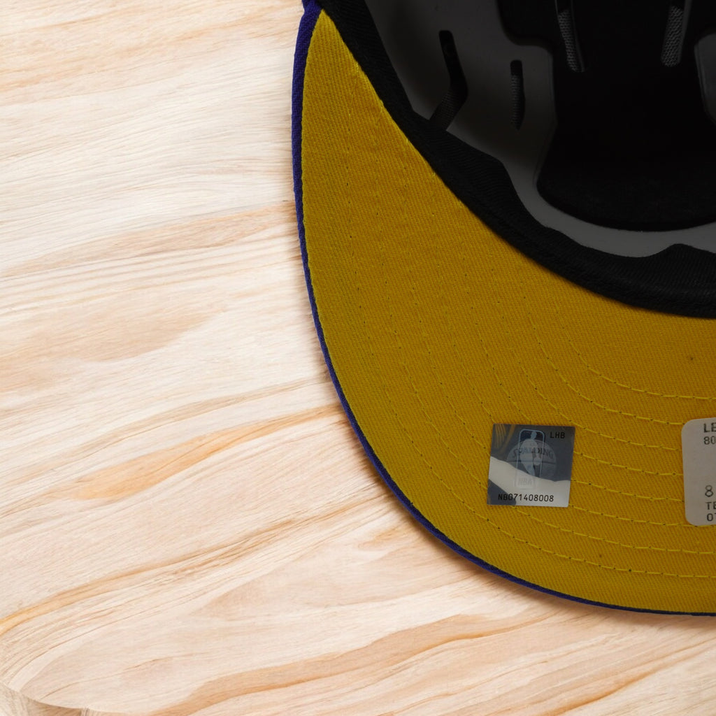 [80477554] Mens New Era NBA Golden State Warriors Team Twisted 950 Snapback
