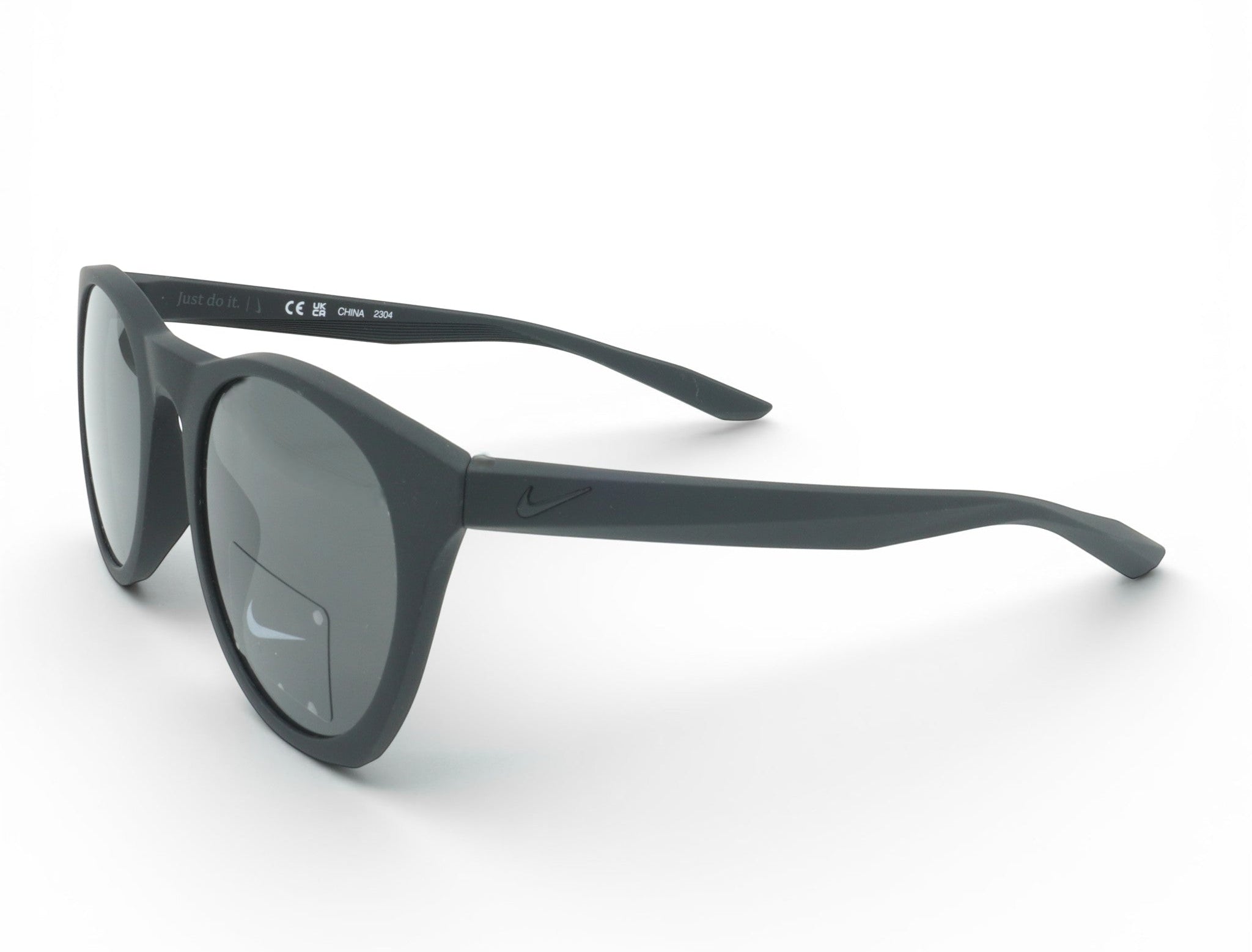 [EV1118-001] Mens Nike Essential Horizon Sunglasses