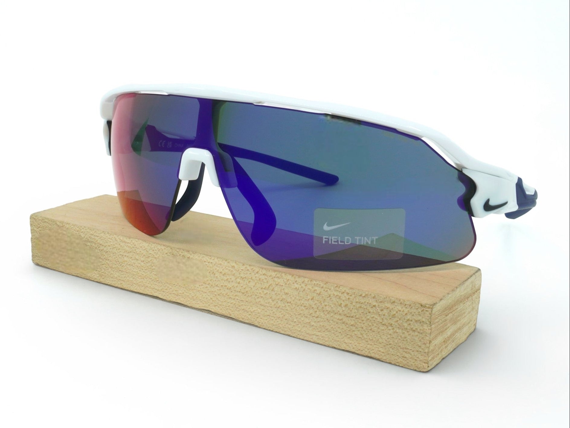 [IF1107X-101] Mens Nike Flyfree Shield Team Sunglasses