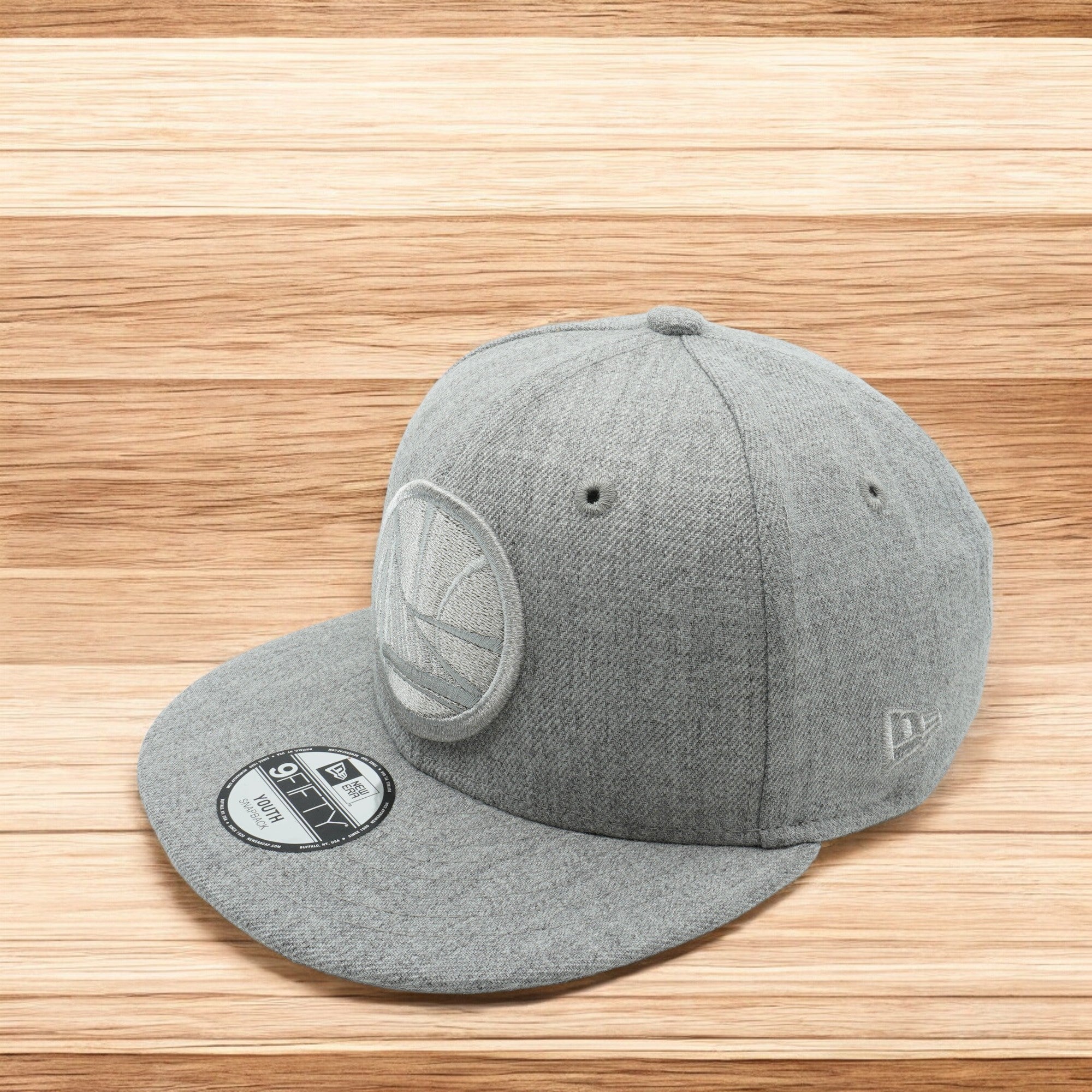 [80635579] Youth New Era NBA Golden State Warriors Twisted Frame 950 Snapback