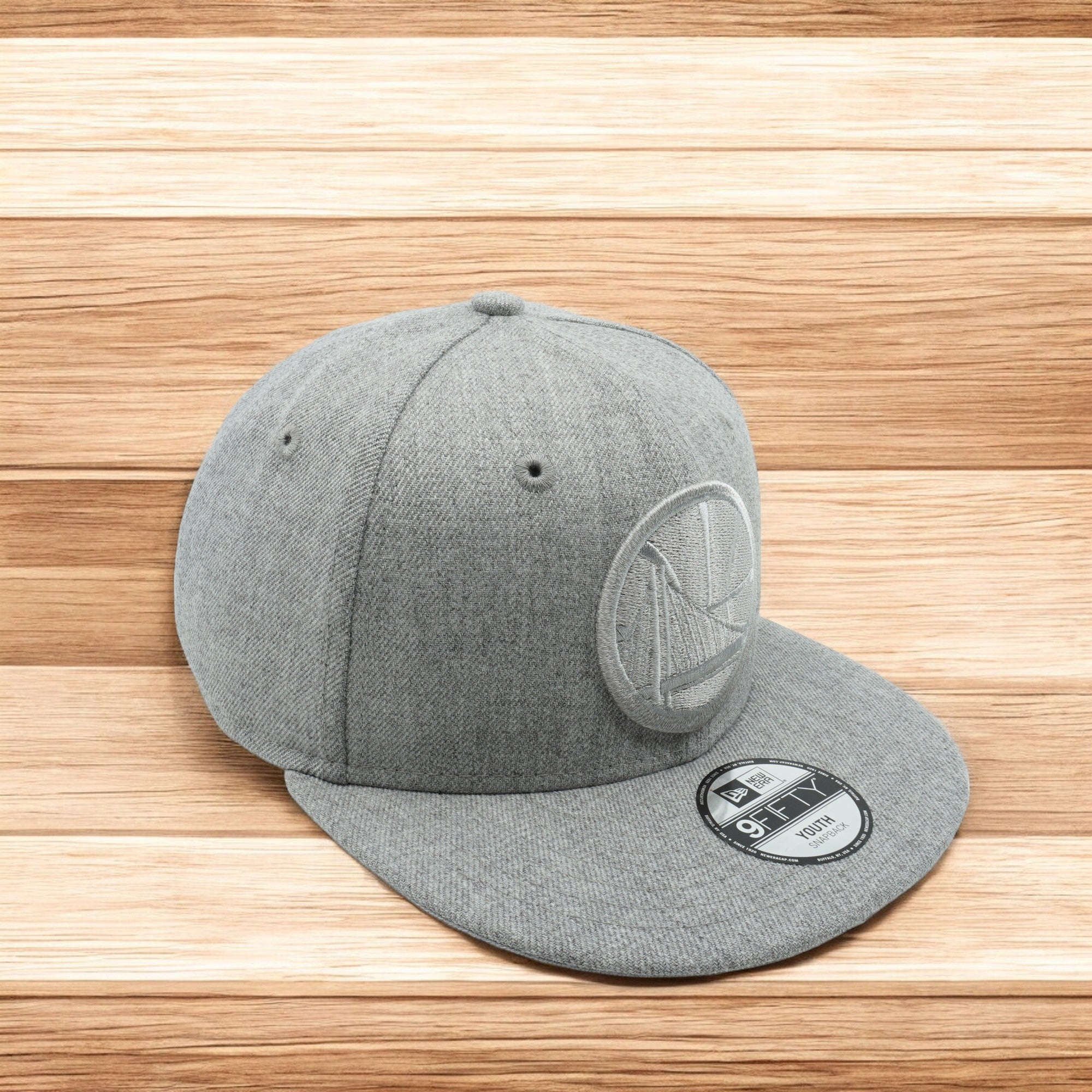 [80635579] Youth New Era NBA Golden State Warriors Twisted Frame 950 Snapback