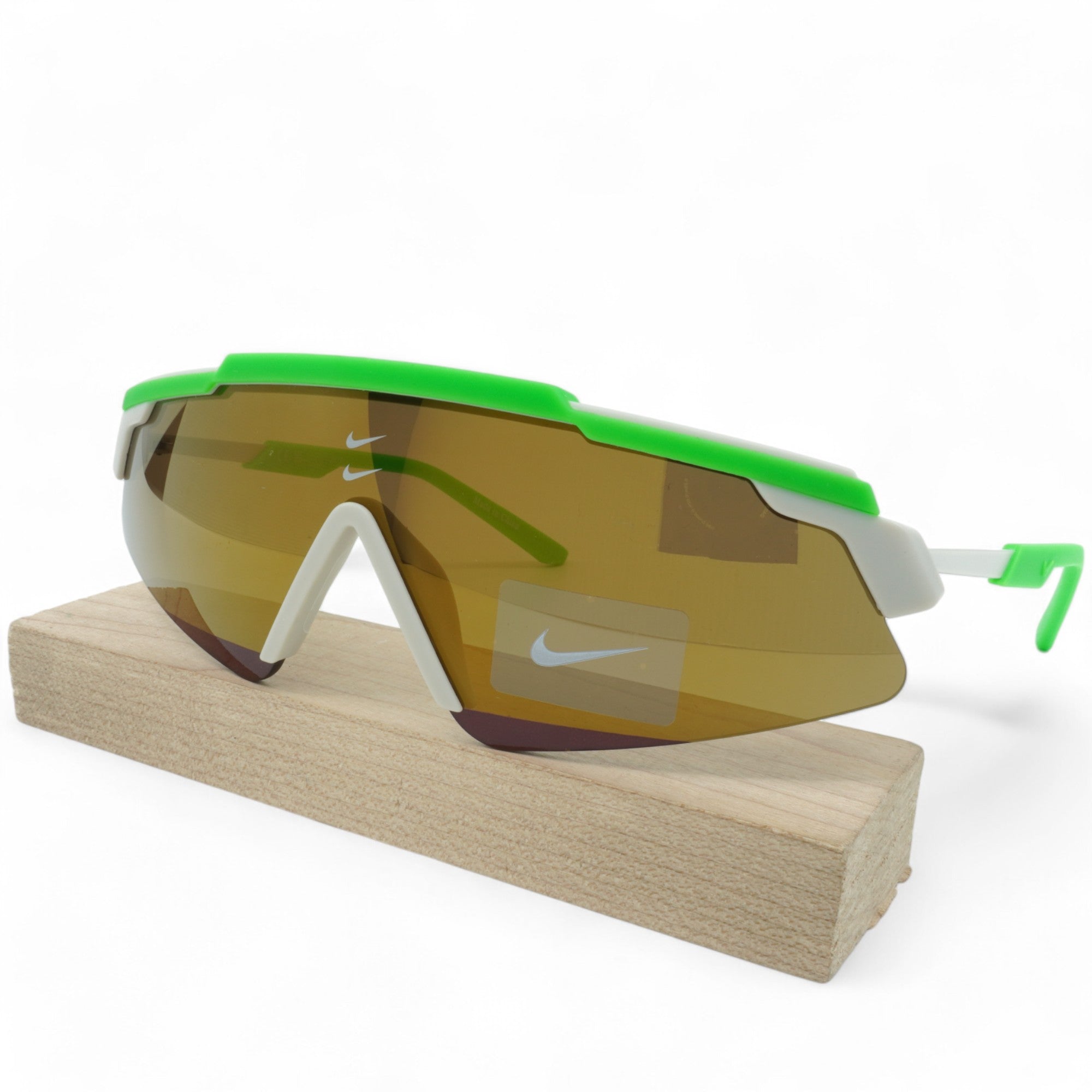 [FN0302-398] UNISEX NIKE MARQUEE M SUNGLASSES