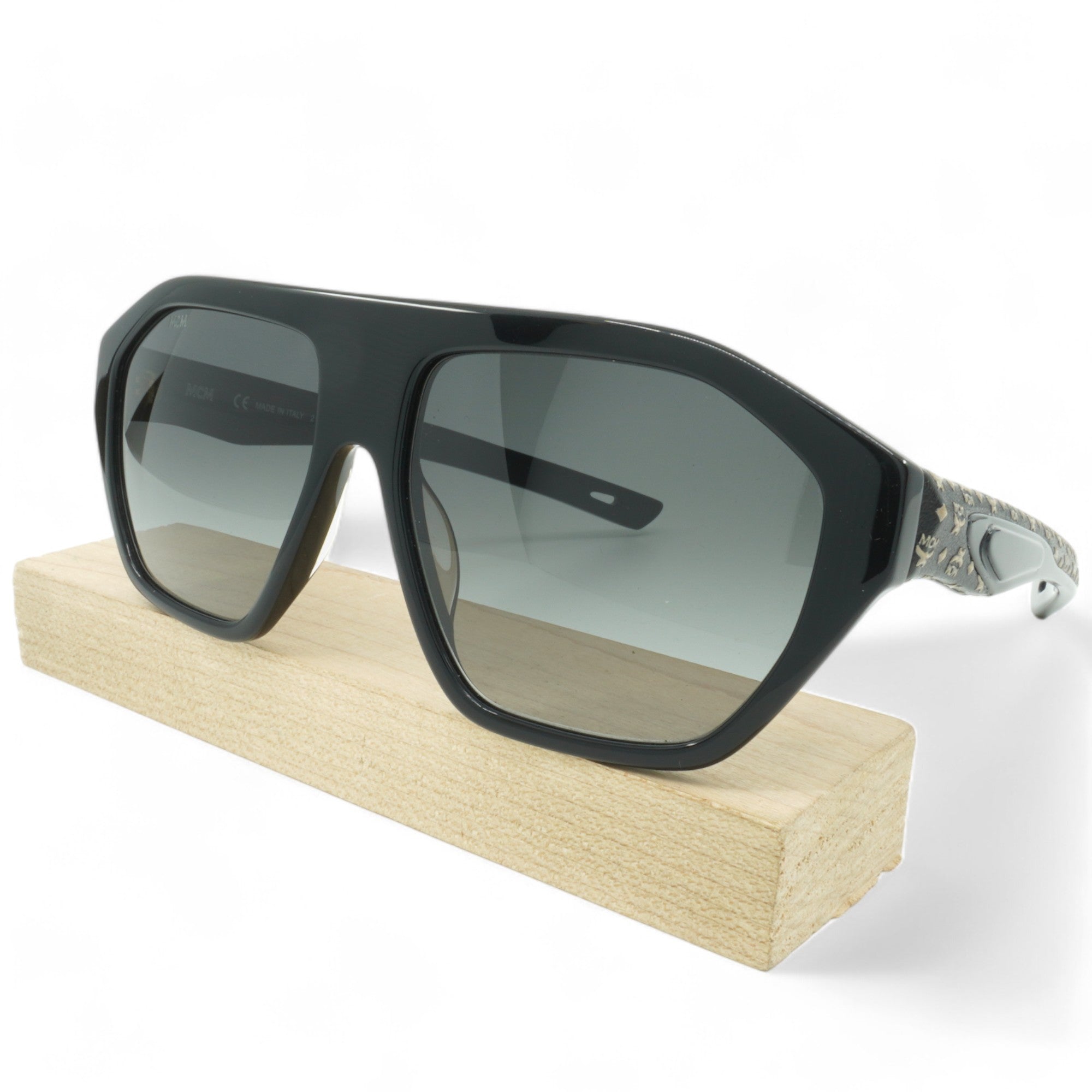 [MCM705SL-004] UNISEX MCM SQUARE SUNGLASSES