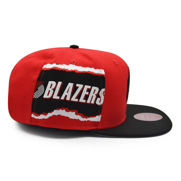 MENS MITCHELL & NESS NBA JUMBOTRON SNAPBACK HWC TRAIL BLAZERS - RED-BLACK