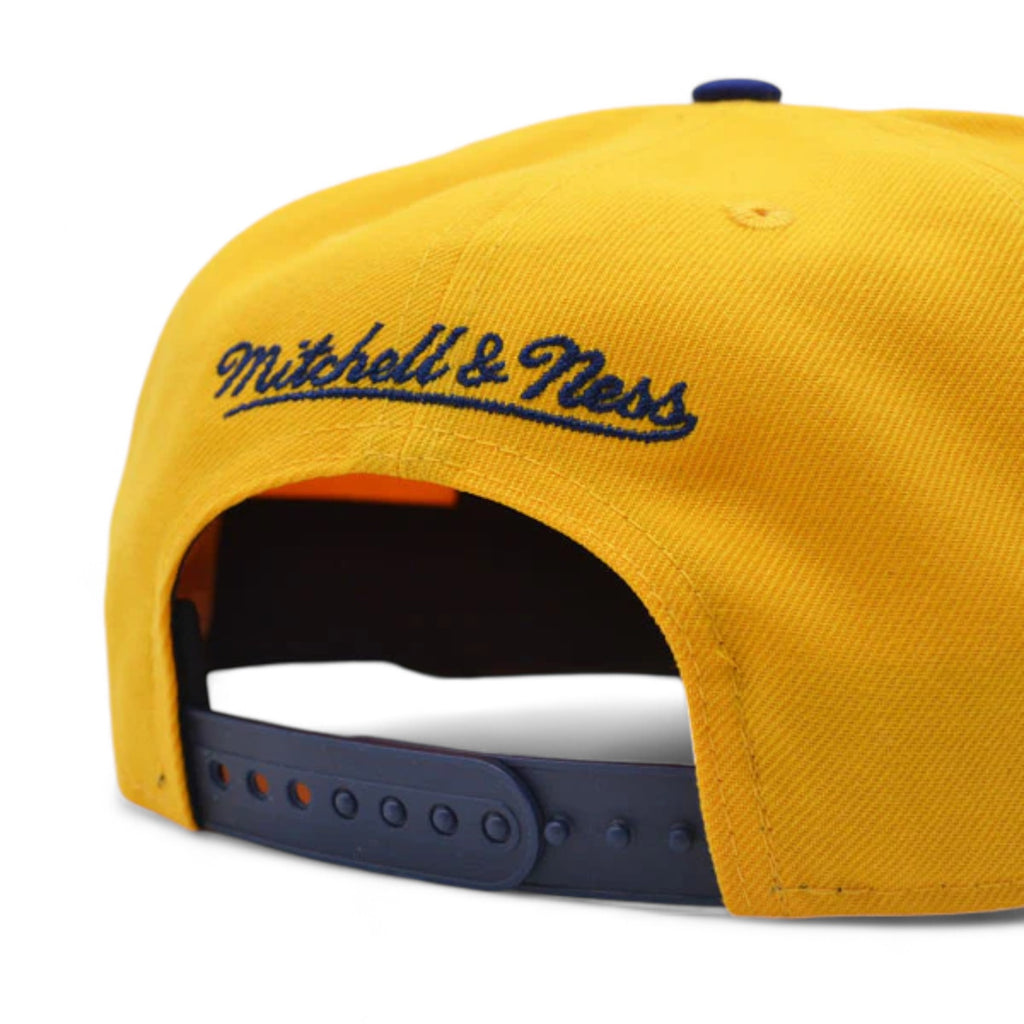 MENS MITCHELL & NESS NBA JUMBOTRON SNAPBACK HWC WARRIORS - YELLOW-BLUE