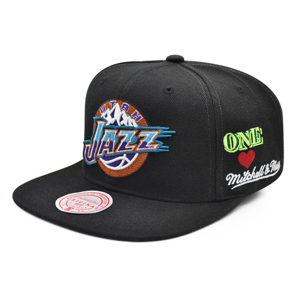 MENS MITCHELL & NESS NBA HYPERLOCAL SNAPBACK HWC JAZZ - BLACK