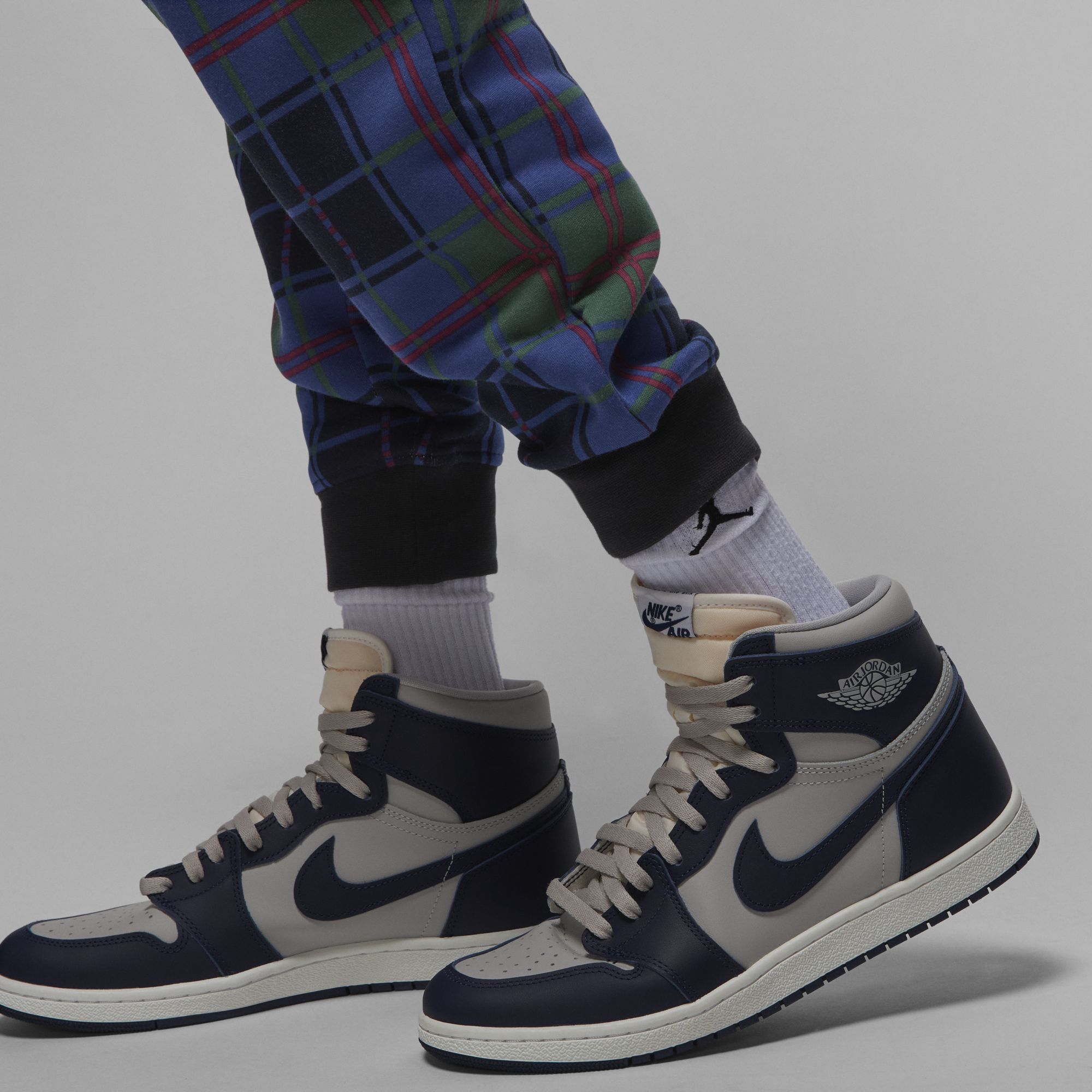 [DV9388-333] Mens Air Jordan ESSENTIAL HOLIDAY PLAID FLEECE PANTS