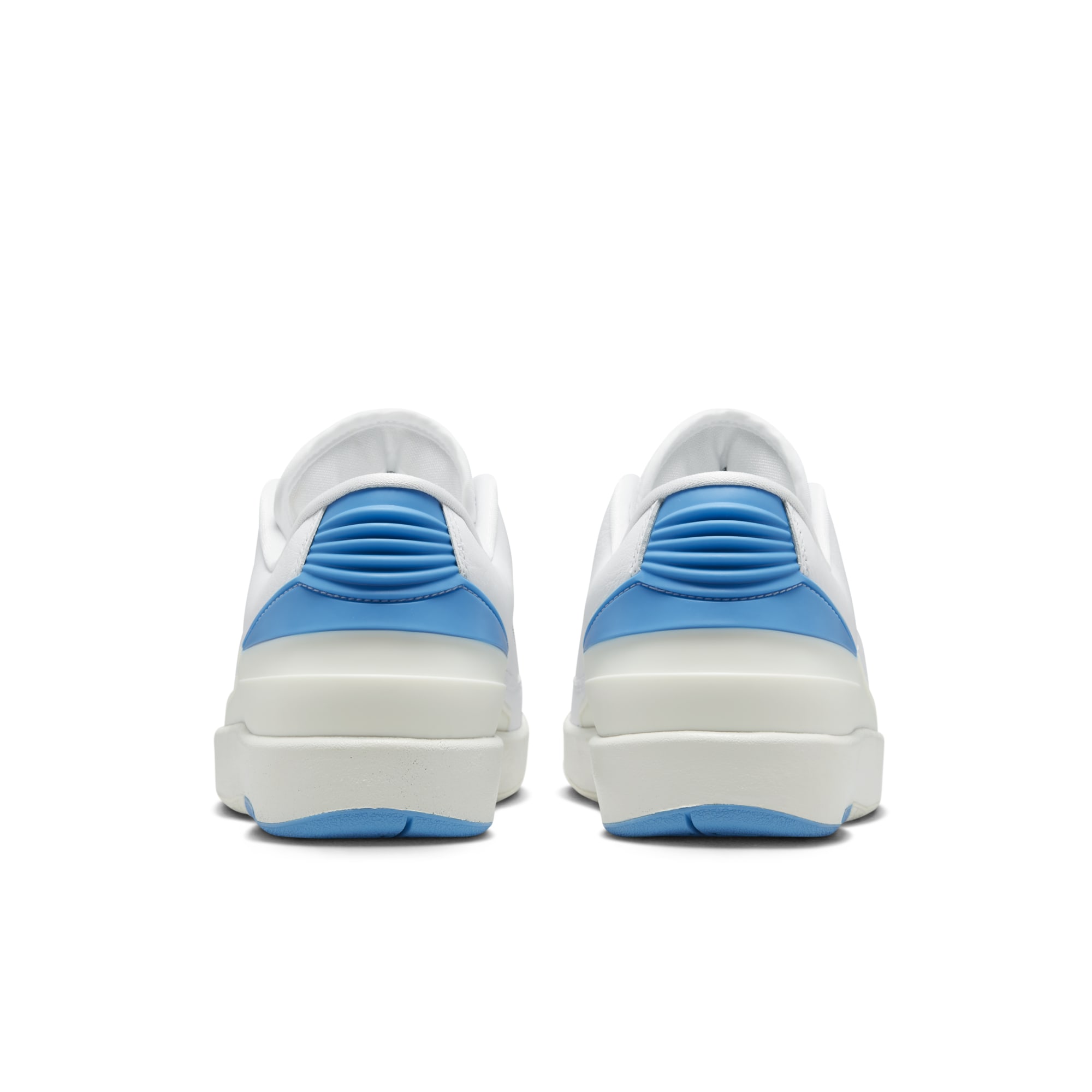 [DX4401-164] Womens Air Jordan RETRO 2 LOW 'NC TO CHI'