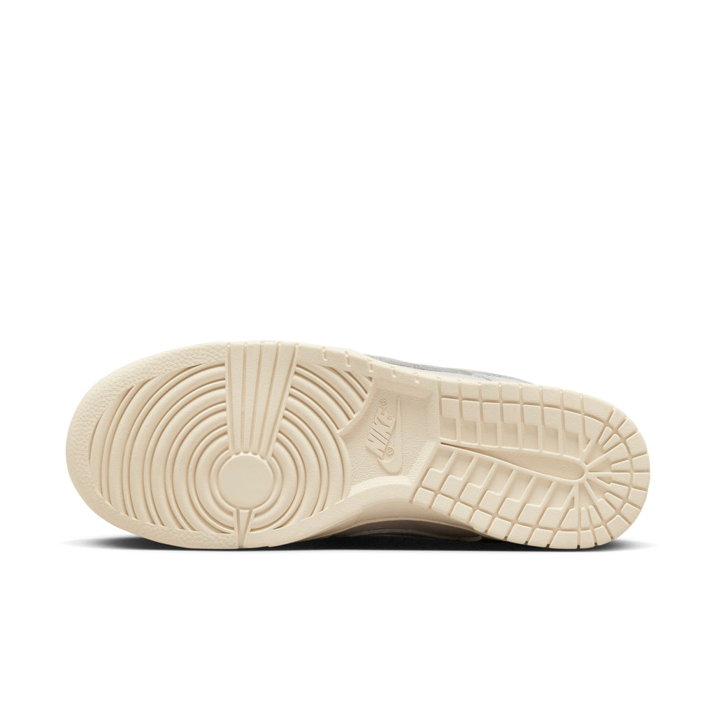[DZ2538-100] Mens Nike Dunk Low Premium 'Light Orewood Brown'