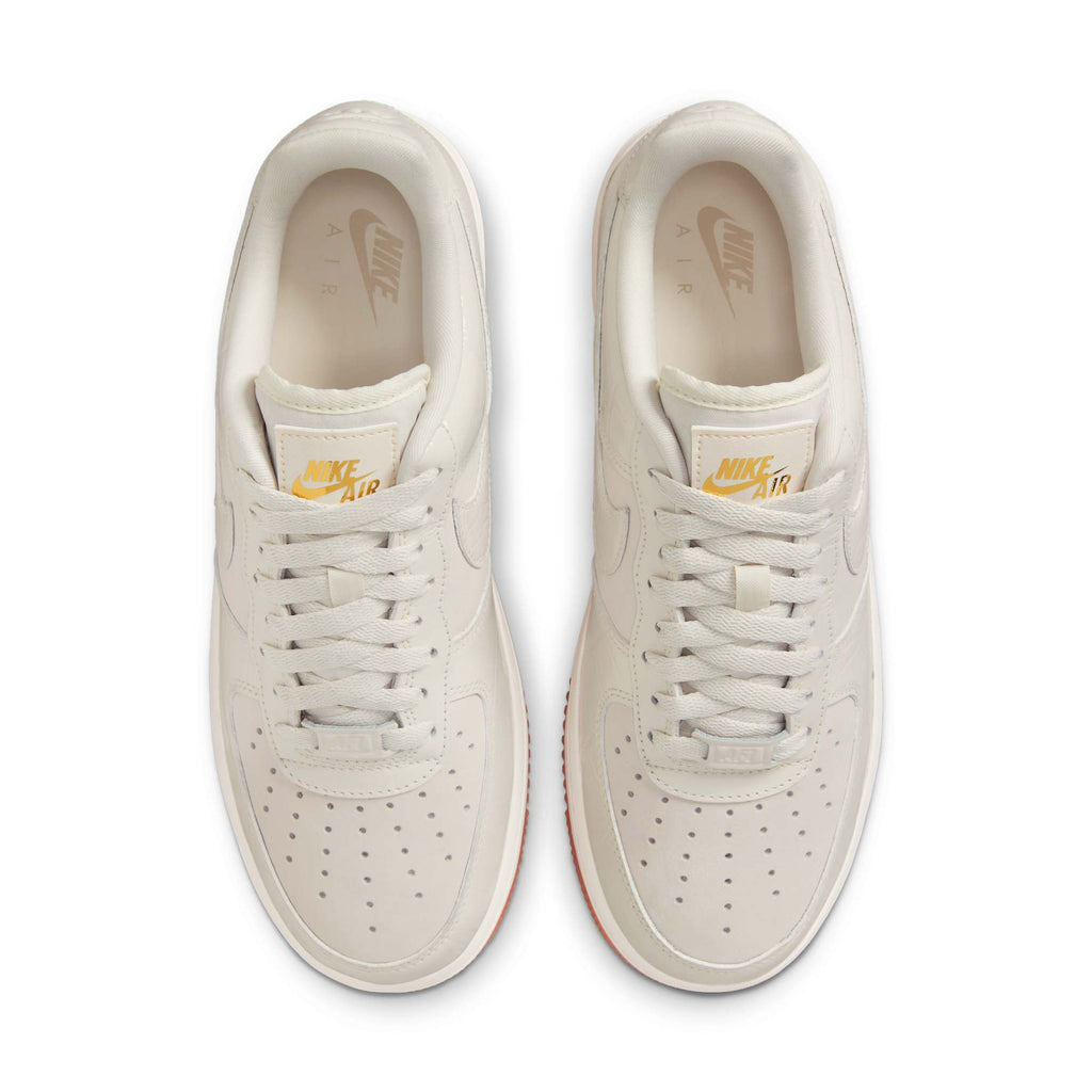 [DZ2708-001] WOMENS NIKE AIR FORCE 1 '07 LX