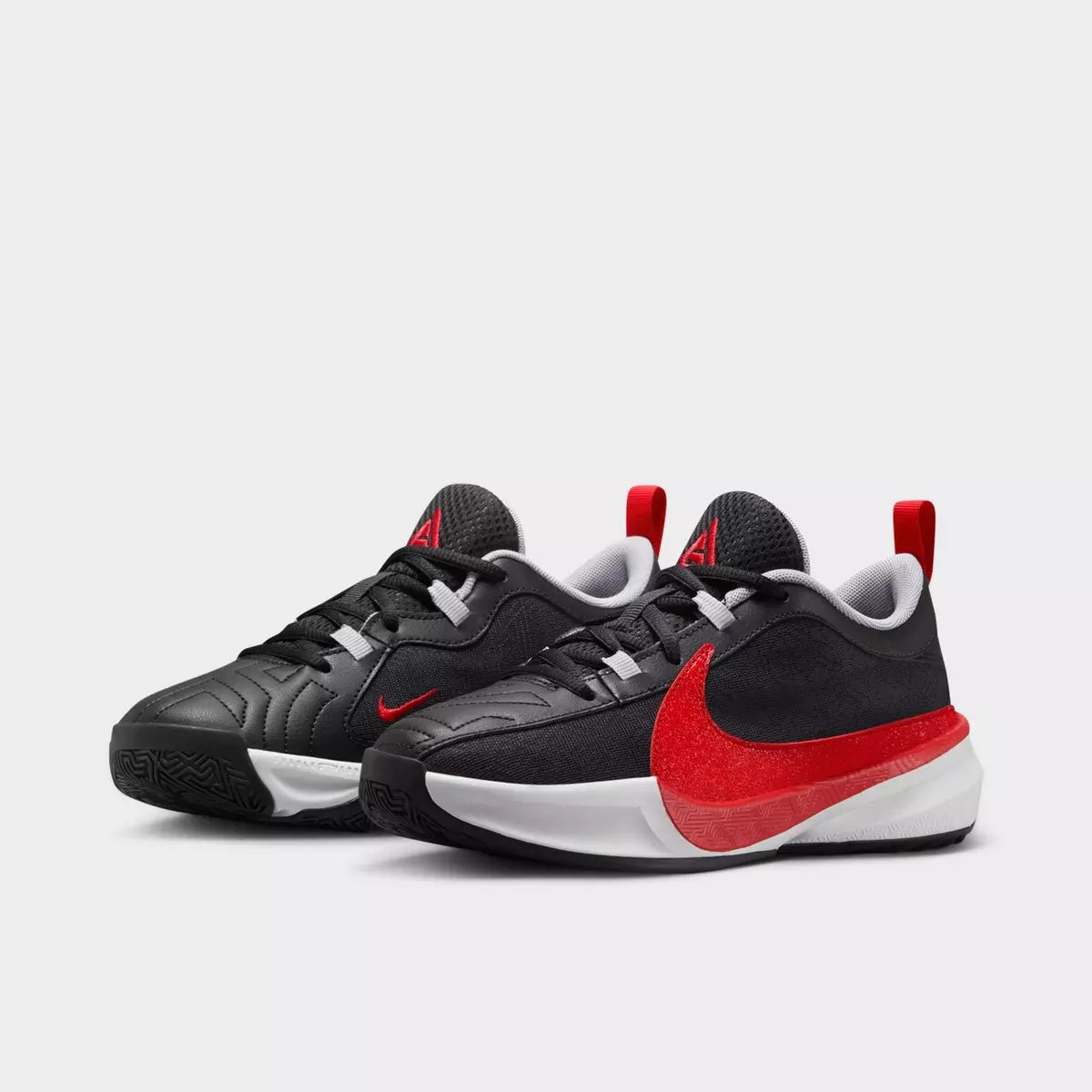 DZ4486-004 Finish Line 2