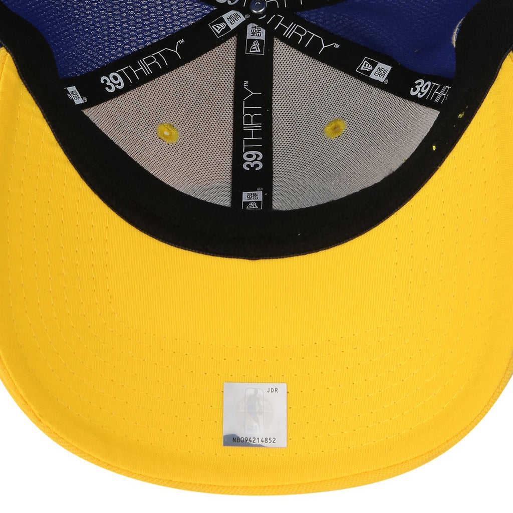 [11472378] Mens New Era NBA GS WARRIORS "ON THE COURT" 39THRITY STRECTH FIT