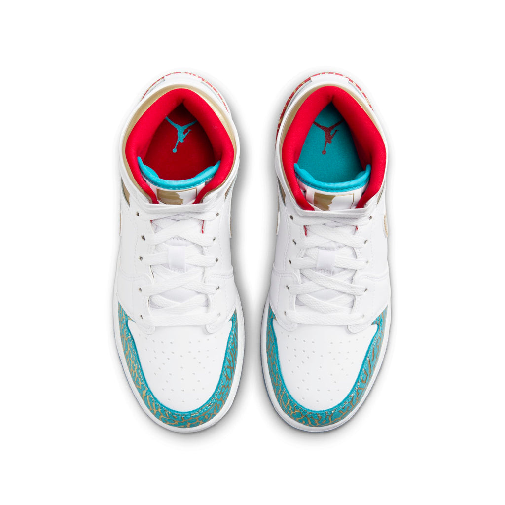 [FB2212-100] Grade School Air Jordan RETRO 1 MID 'SNEAKER SCHOOL NC TO CHICAGO (GS)'
