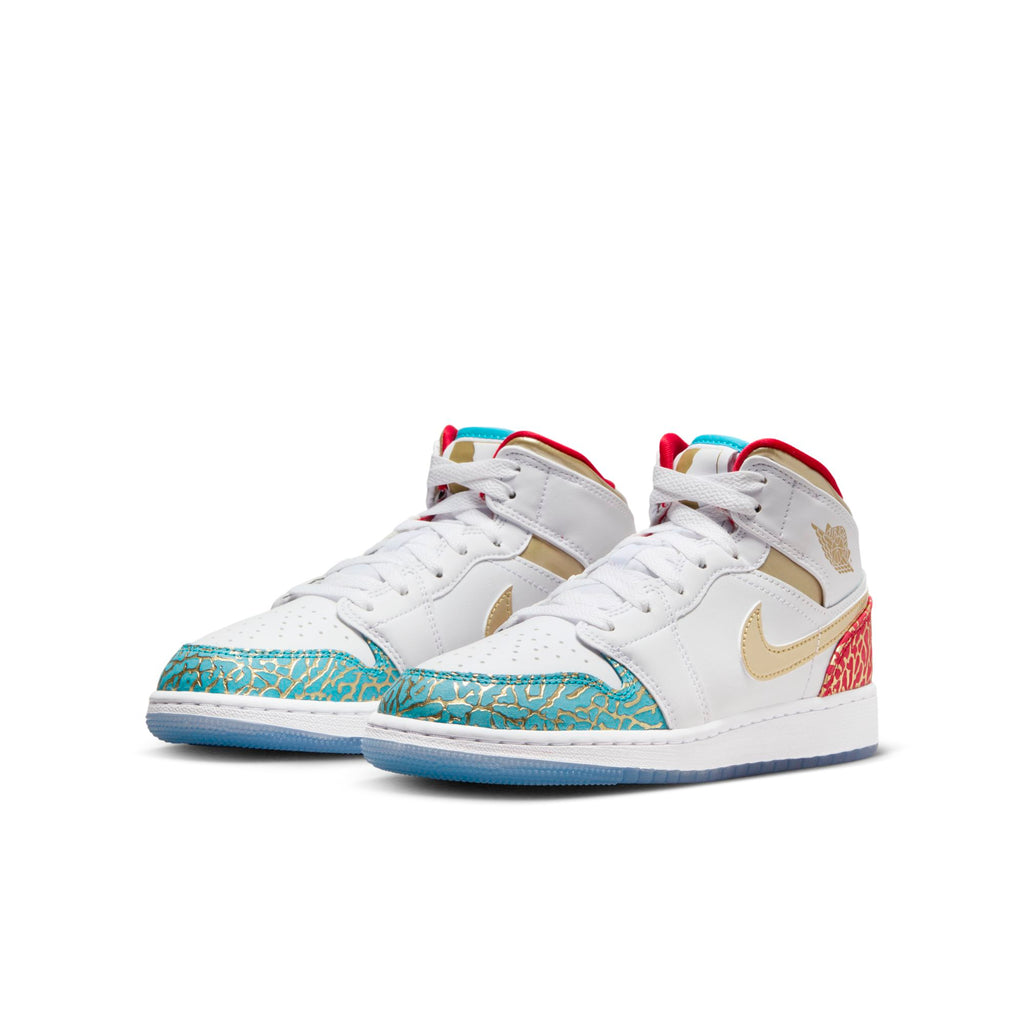 [FB2212-100] Grade School Air Jordan RETRO 1 MID 'SNEAKER SCHOOL NC TO CHICAGO (GS)'
