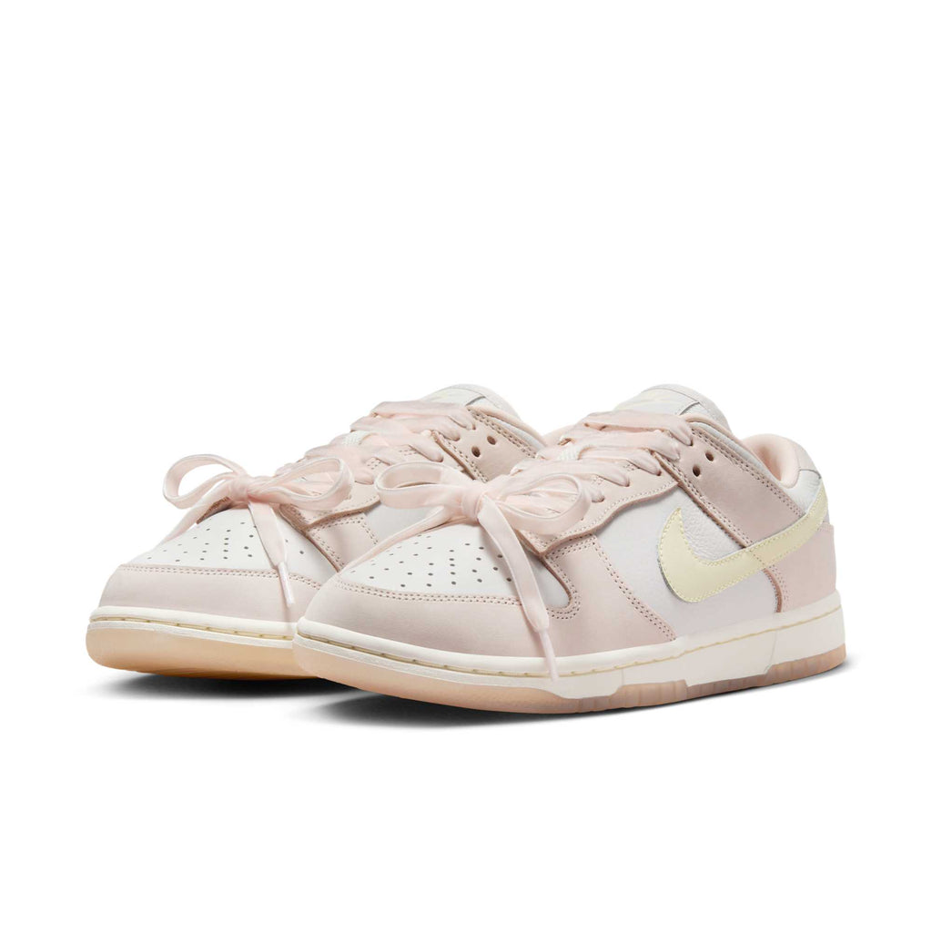 [FB7910-601] WOMENS NIKE DUNK LOW PREMIUM