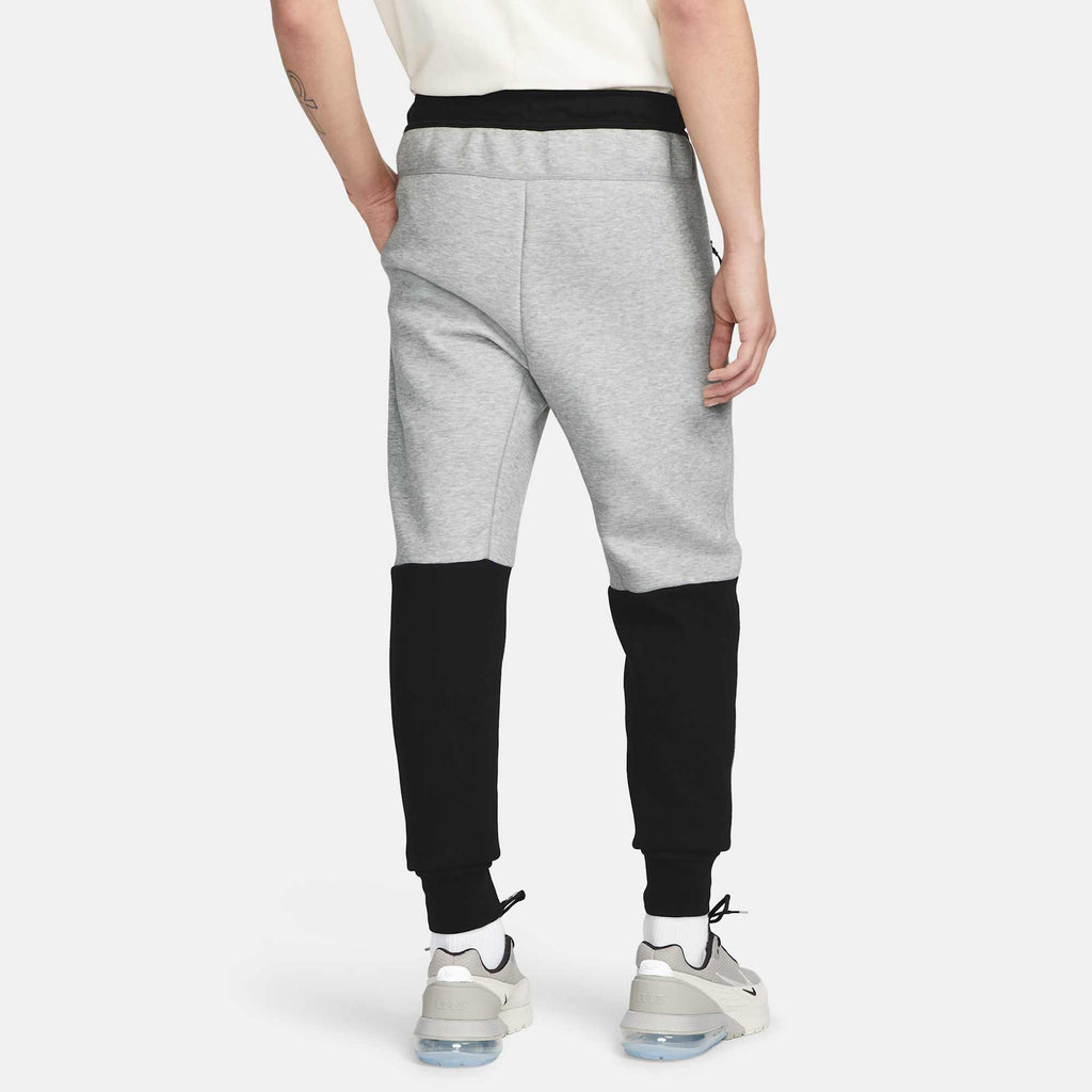 [FB8002-064] MENS NIKE SPORTSWEAR TECH FLEECE JOGGERS