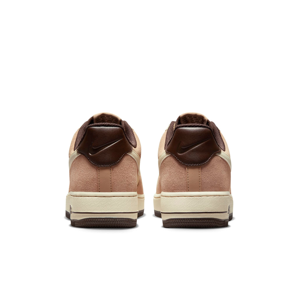 [FB8878-200] Mens Nike AIR FORCE 1 '07 LV8