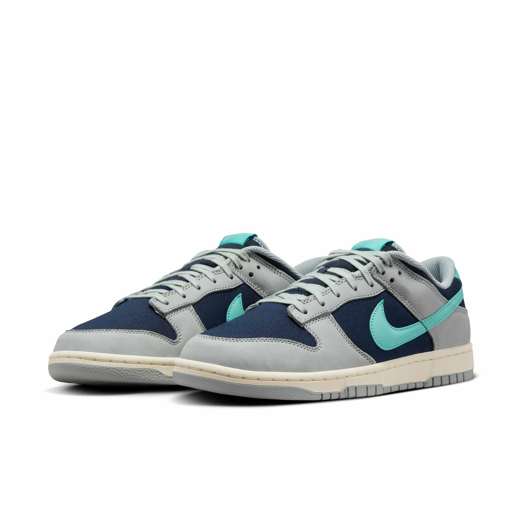 [FB8895-001] Mens Nike DUNK LOW RETRO PREMIUM