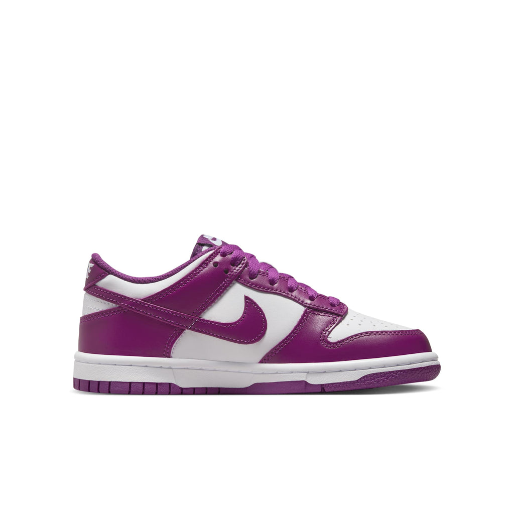 [FB9109-110] Grade School Nike Dunk Low