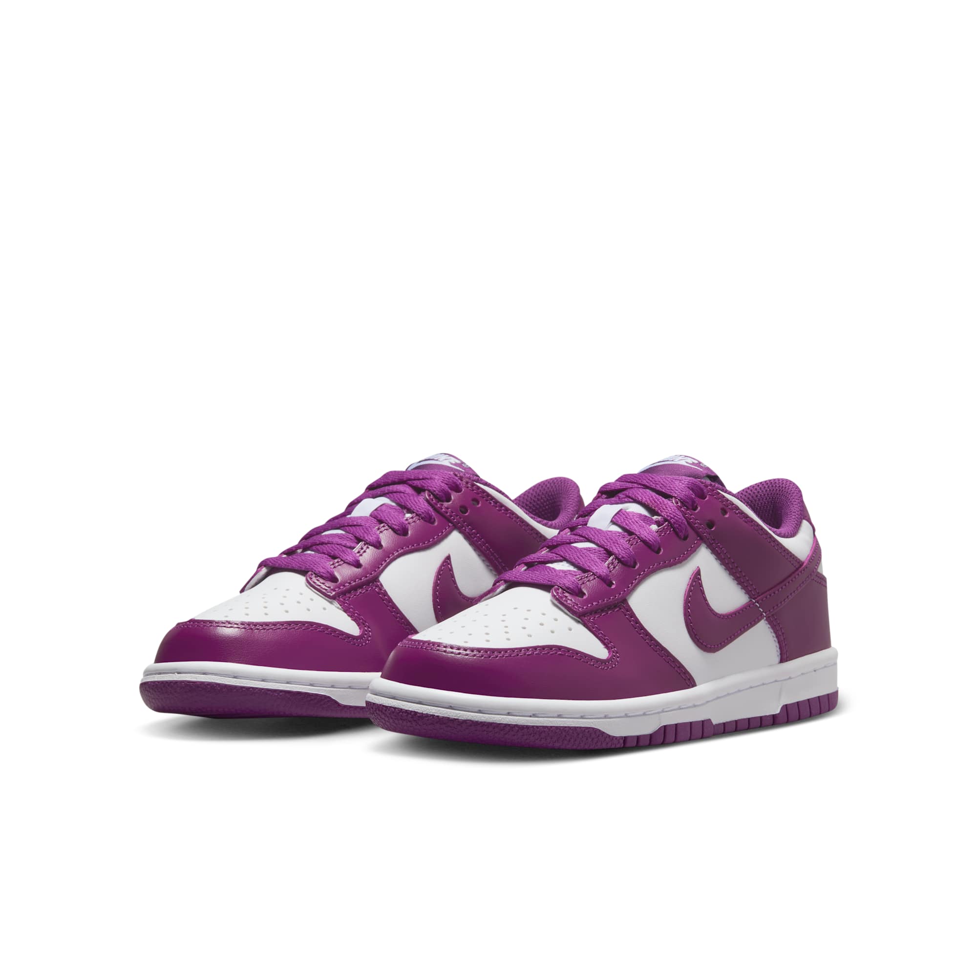 [FB9109-110] Grade School Nike Dunk Low