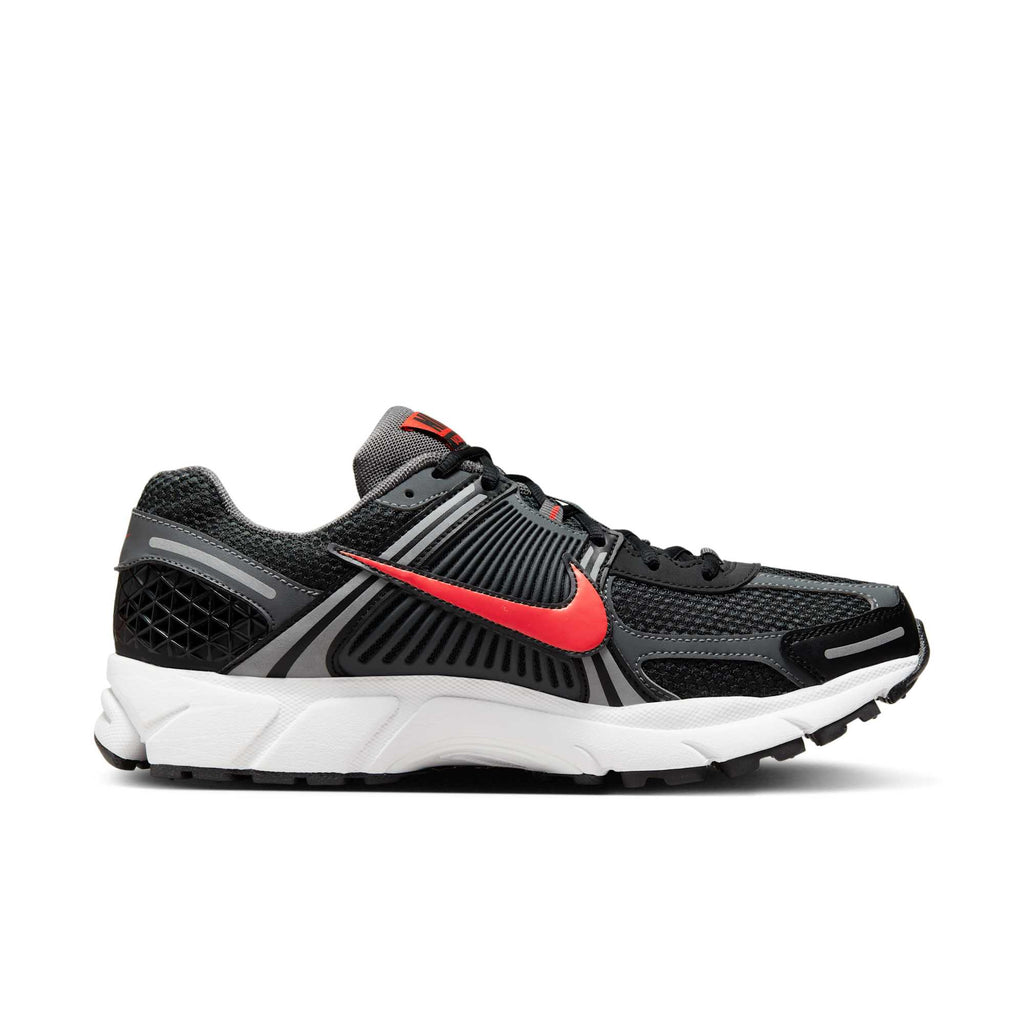 [FB9149-001] Mens Nike Zoom Vomero 5