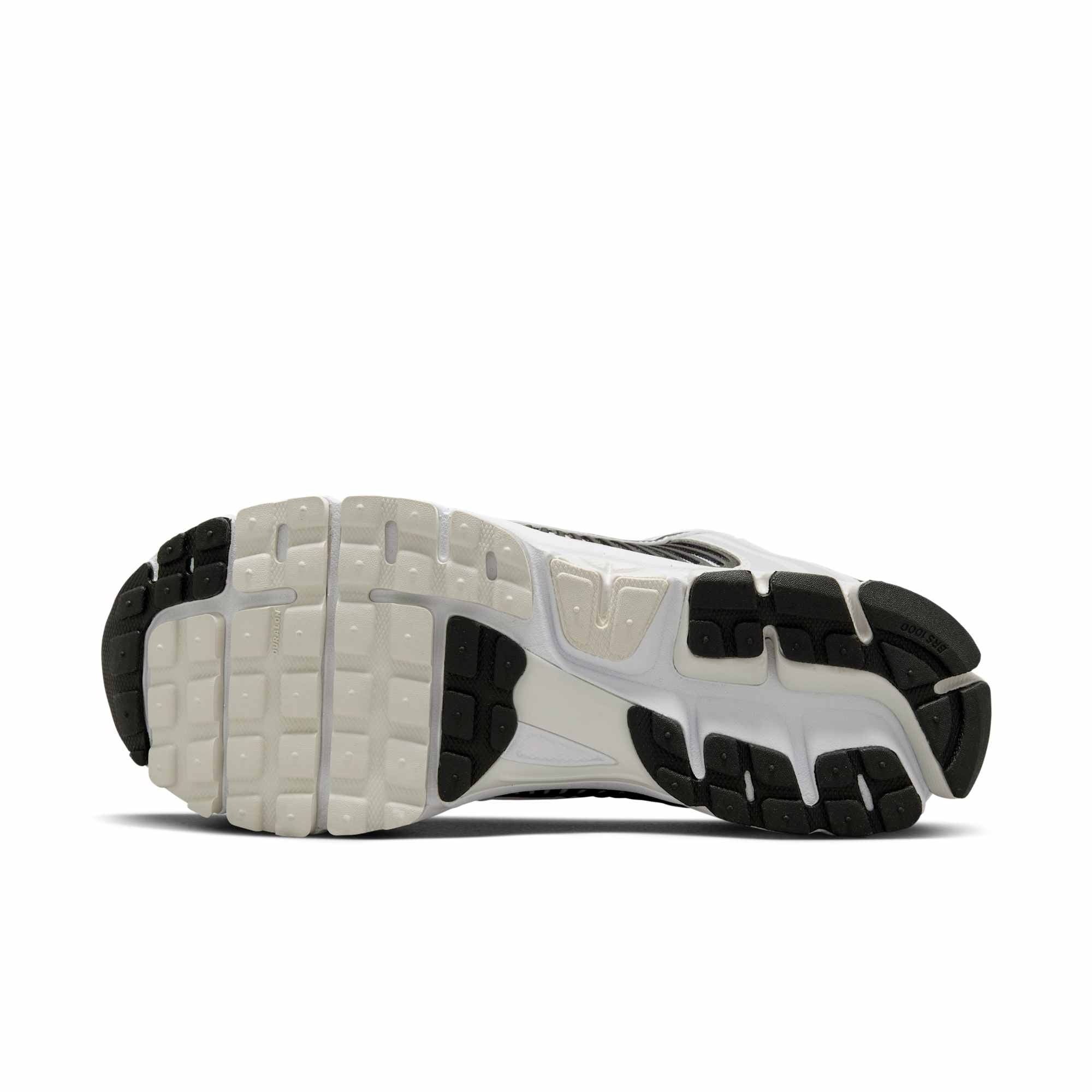 [FB9149-101] MENS NIKE ZOOM VOMERO 5