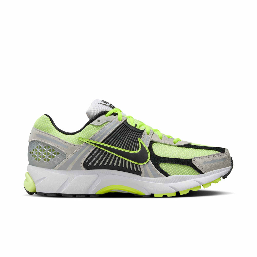 [FB9149-701] MENS NIKE ZOOM VOMERO 5