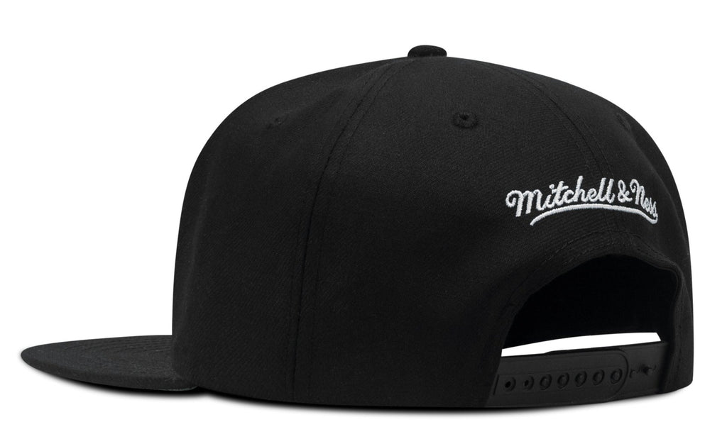 Mens MITCHELL & NESS NBA CONFERENCE PATCH SNAPBACK HWC GRIZZLIES