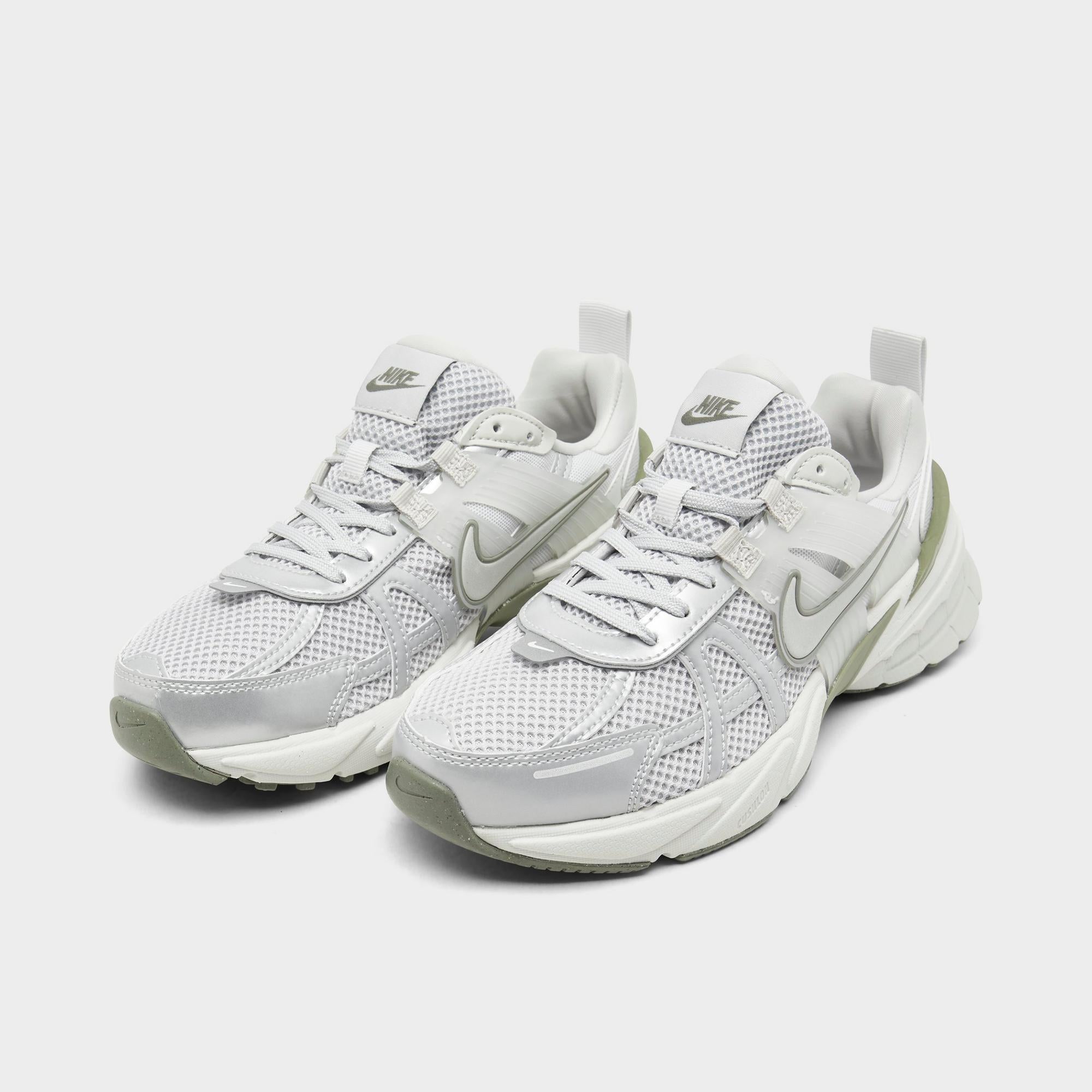 [FD0736-006] WOMENS NIKE V2K RUN 'PHOTON DUST LIGHT SILVER'