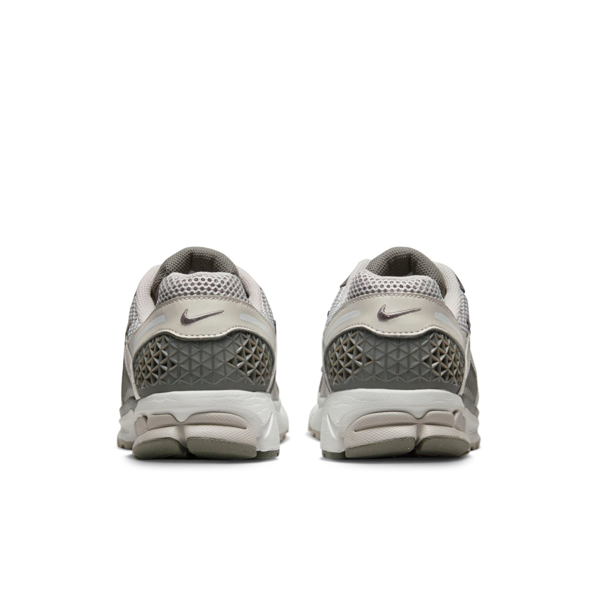 [FD0791-012] Mens Nike ZOOM VOMERO 5 'IRON ORE FLAT PEWTER'