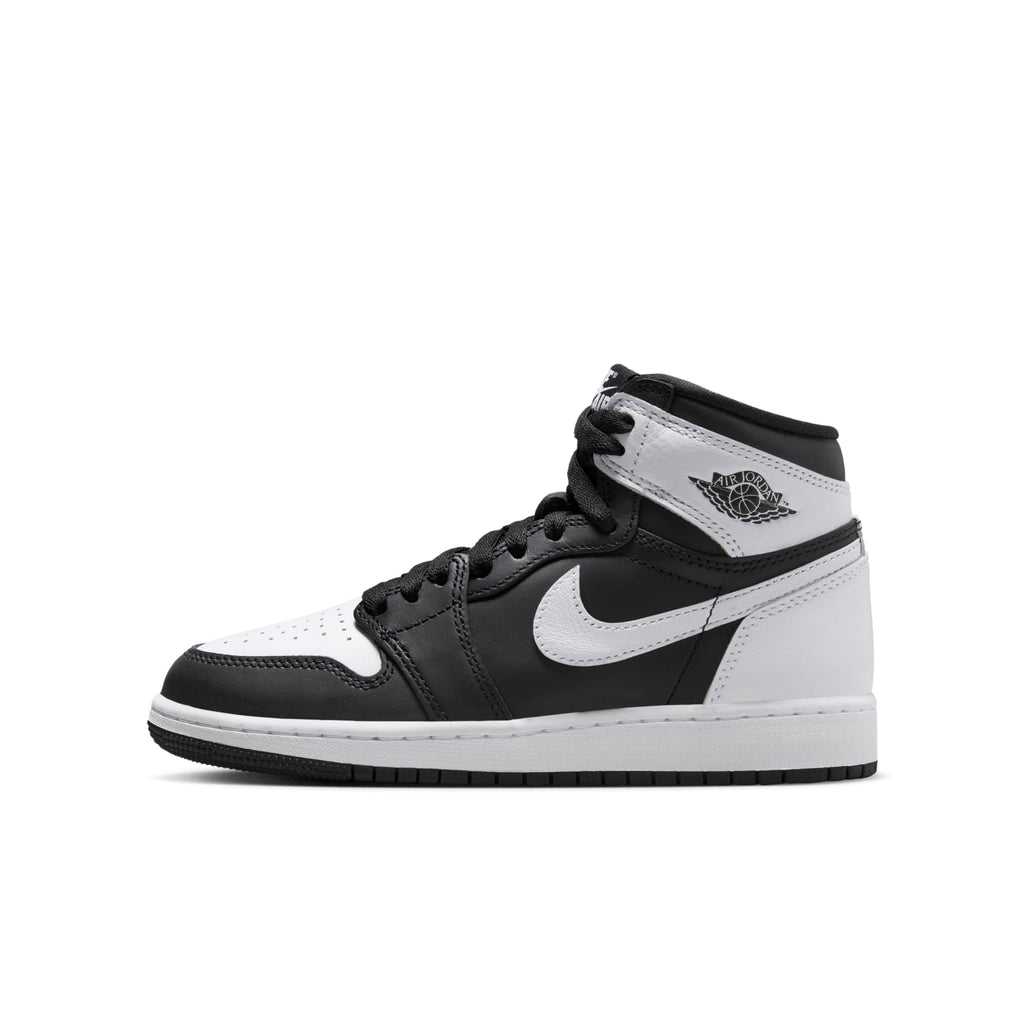 [FD1437-010] Grade School Air Jordan RETRO 1 HIGH OG "BLACK & WHITE"