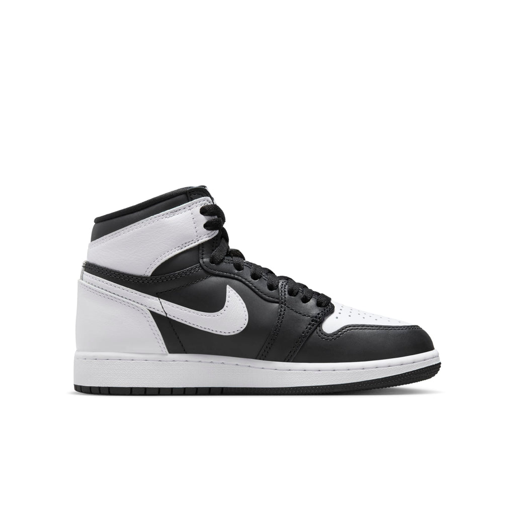 [FD1437-010] Grade School Air Jordan RETRO 1 HIGH OG "BLACK & WHITE"
