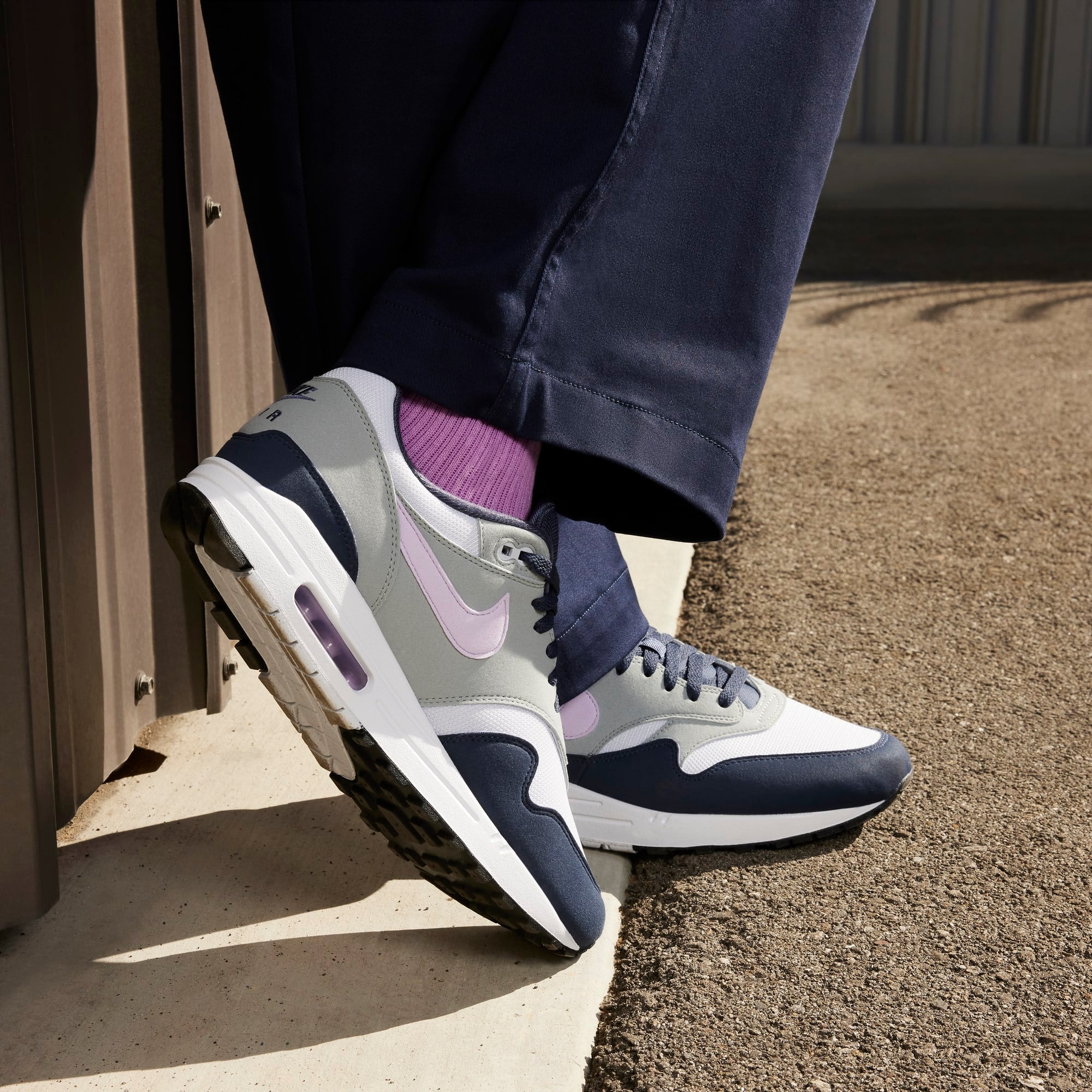 [FD9082-001] Mens Nike AIR MAX 1