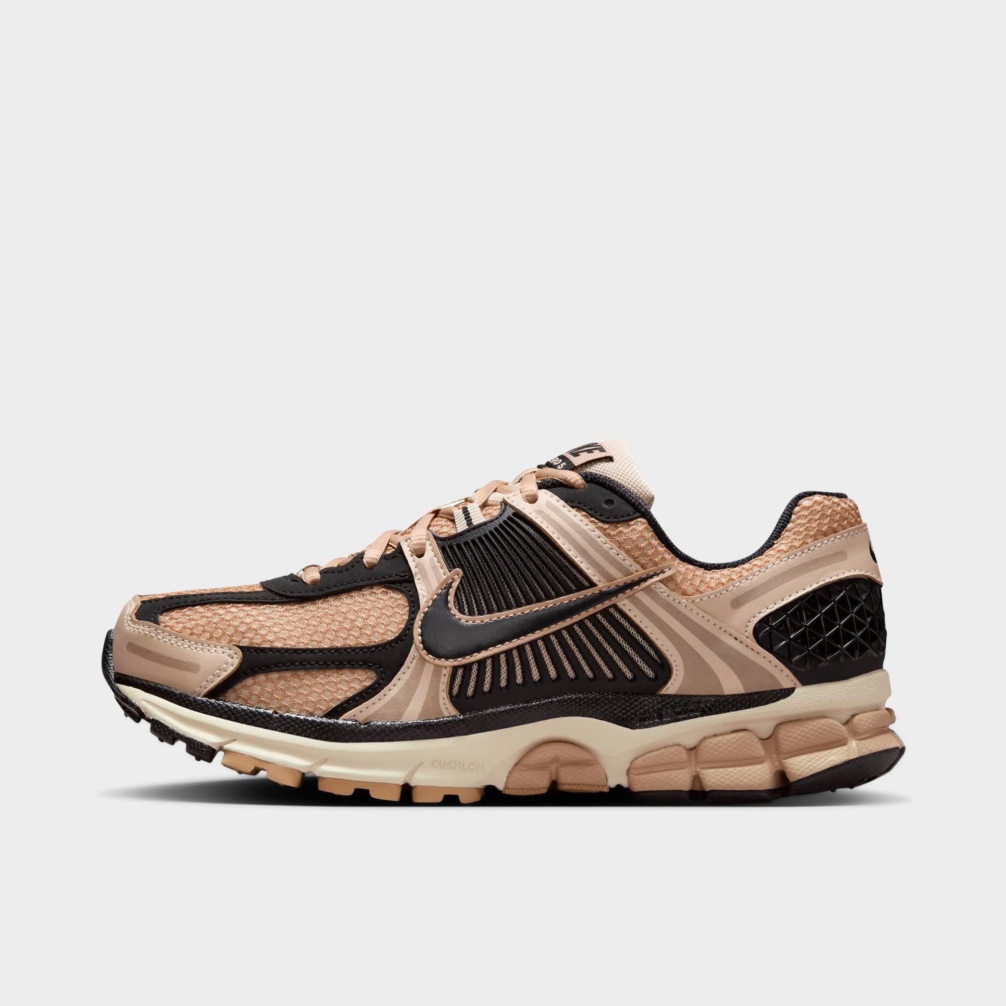[FJ2028-106] WOMENS NIKE ZOOM VOMERO 5 'SANDDRIFT'
