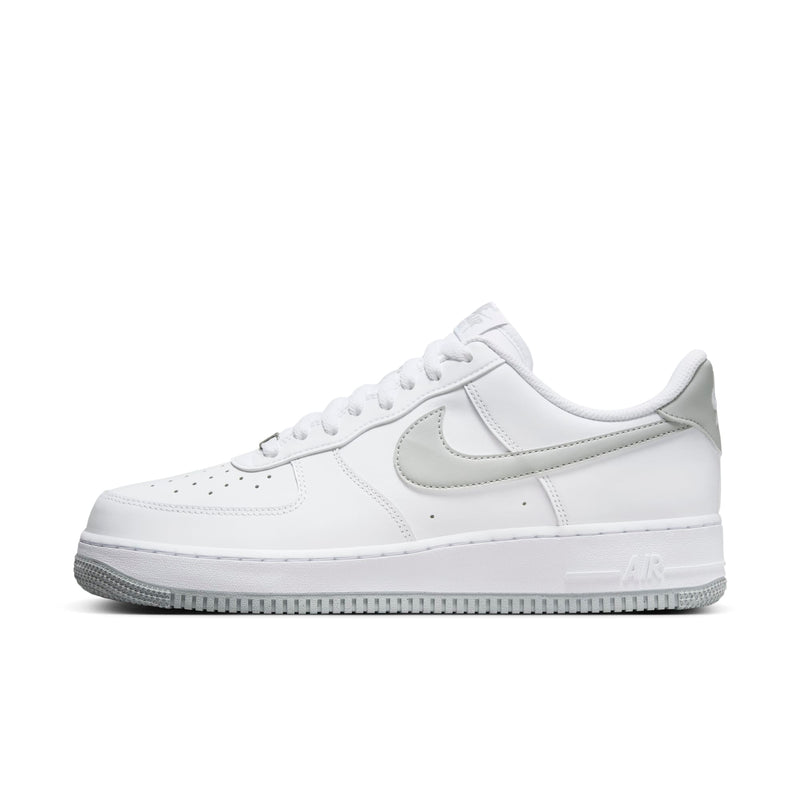 [FJ4146-100] Mens Nike AIR FORCE 1 '07