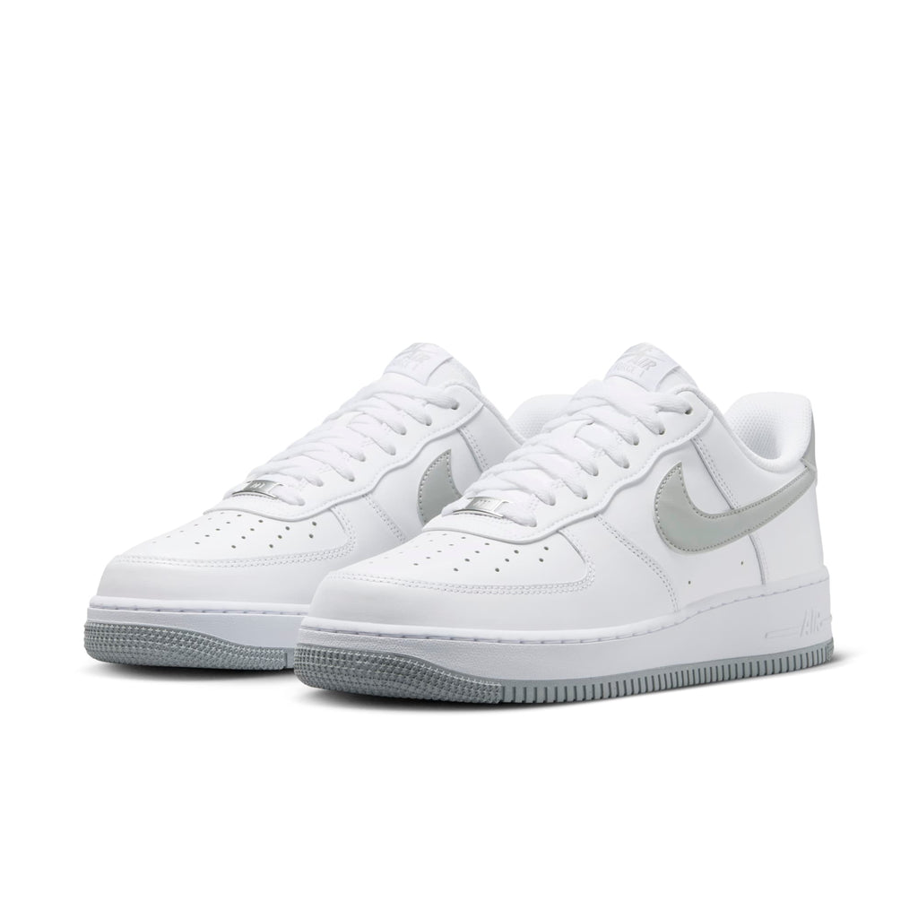 [FJ4146-100] Mens Nike AIR FORCE 1 '07
