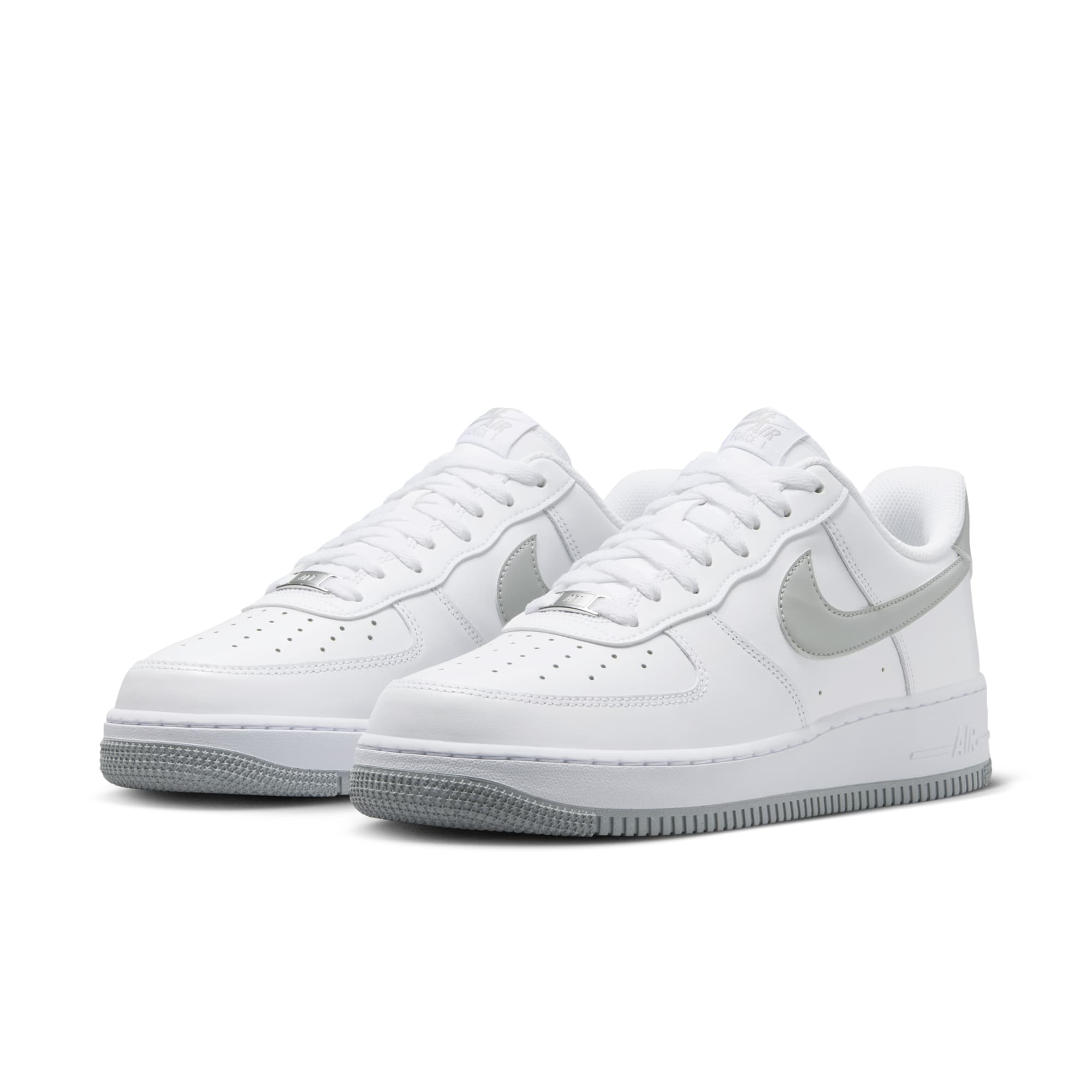 [FJ4146-100] Mens Nike AIR FORCE 1 '07