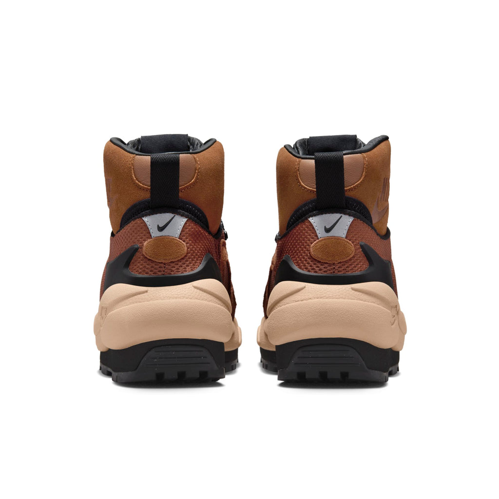 [FN0563-200] Mens Nike MAGMASCAPE SP 'SACAI LIGHT BRITISH TAN'