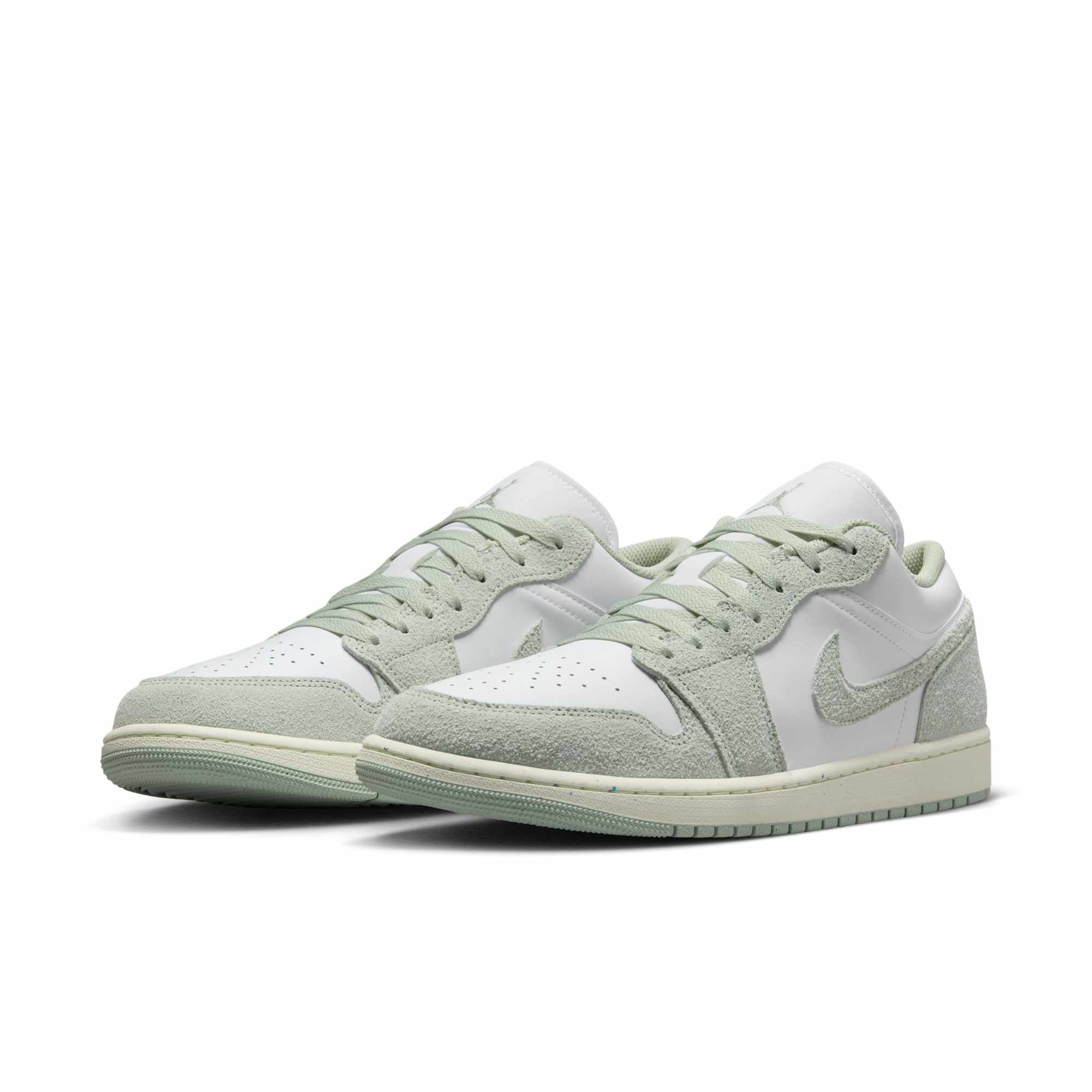 [FN5214-131] MENS AIR JORDAN RETRO 1 LOW SE
