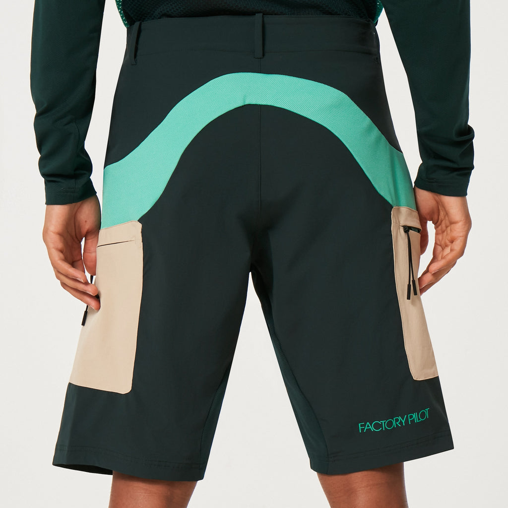 [FOA404402-7BC] MENS OAKLEY MAVEN MTB CARGO SHORT