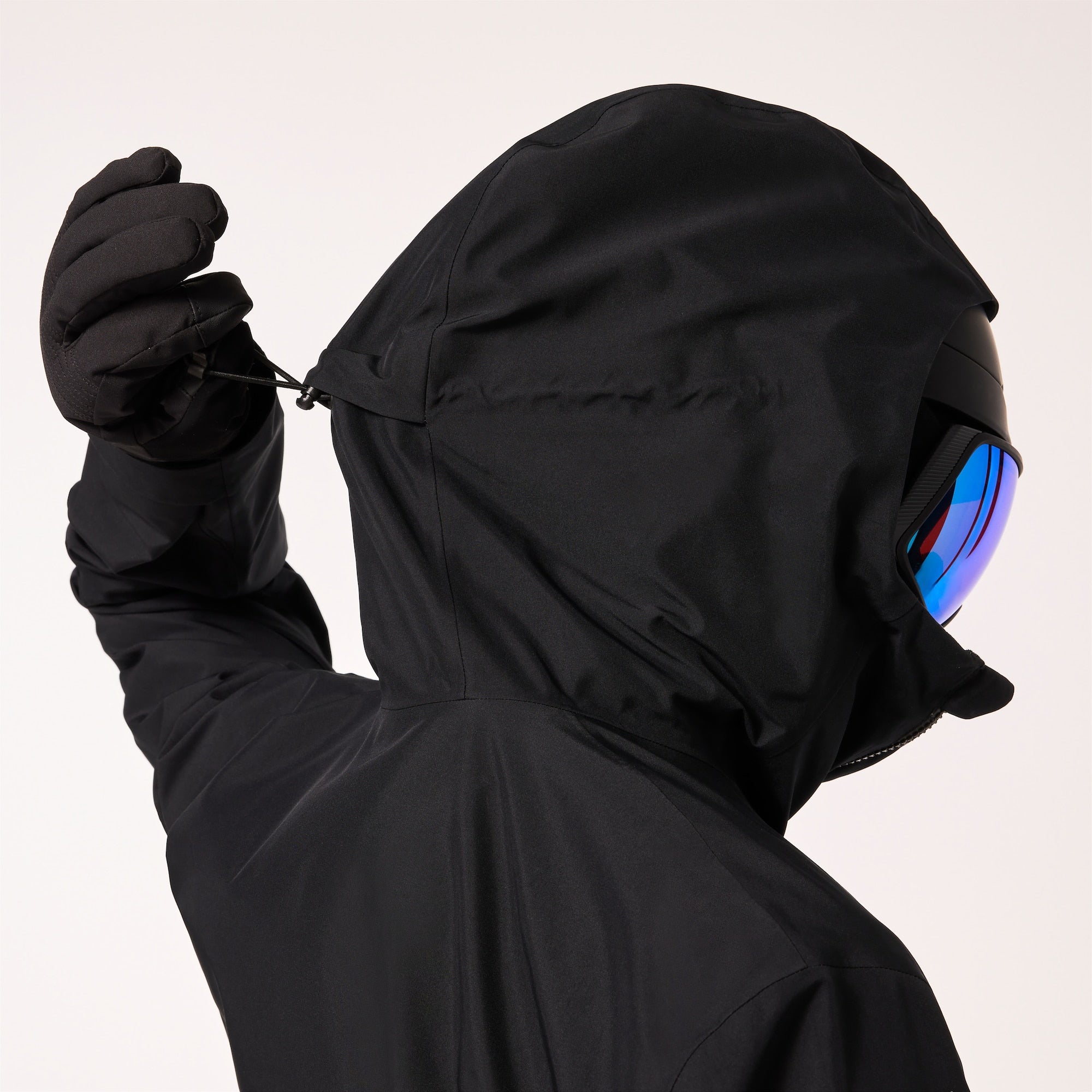 [FOA404734-02E] MENS OAKLEY UNBOUND GORE-TEX SHELL JACKET - BLACKOUT