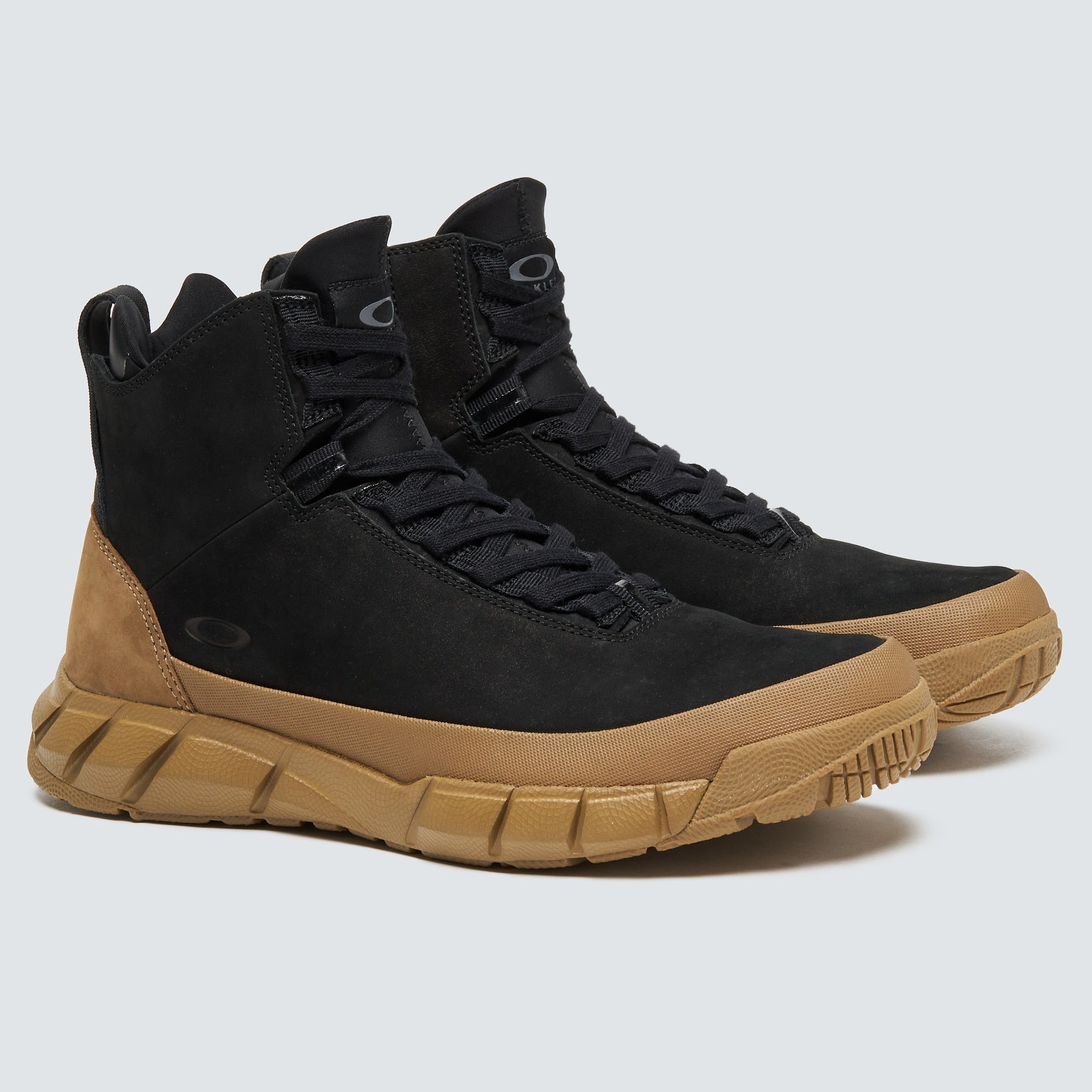 [FOF100348-9RE] MENS OAKLEY COYOTE MID ZIP BOOT - BLACKOUT/COYOTE
