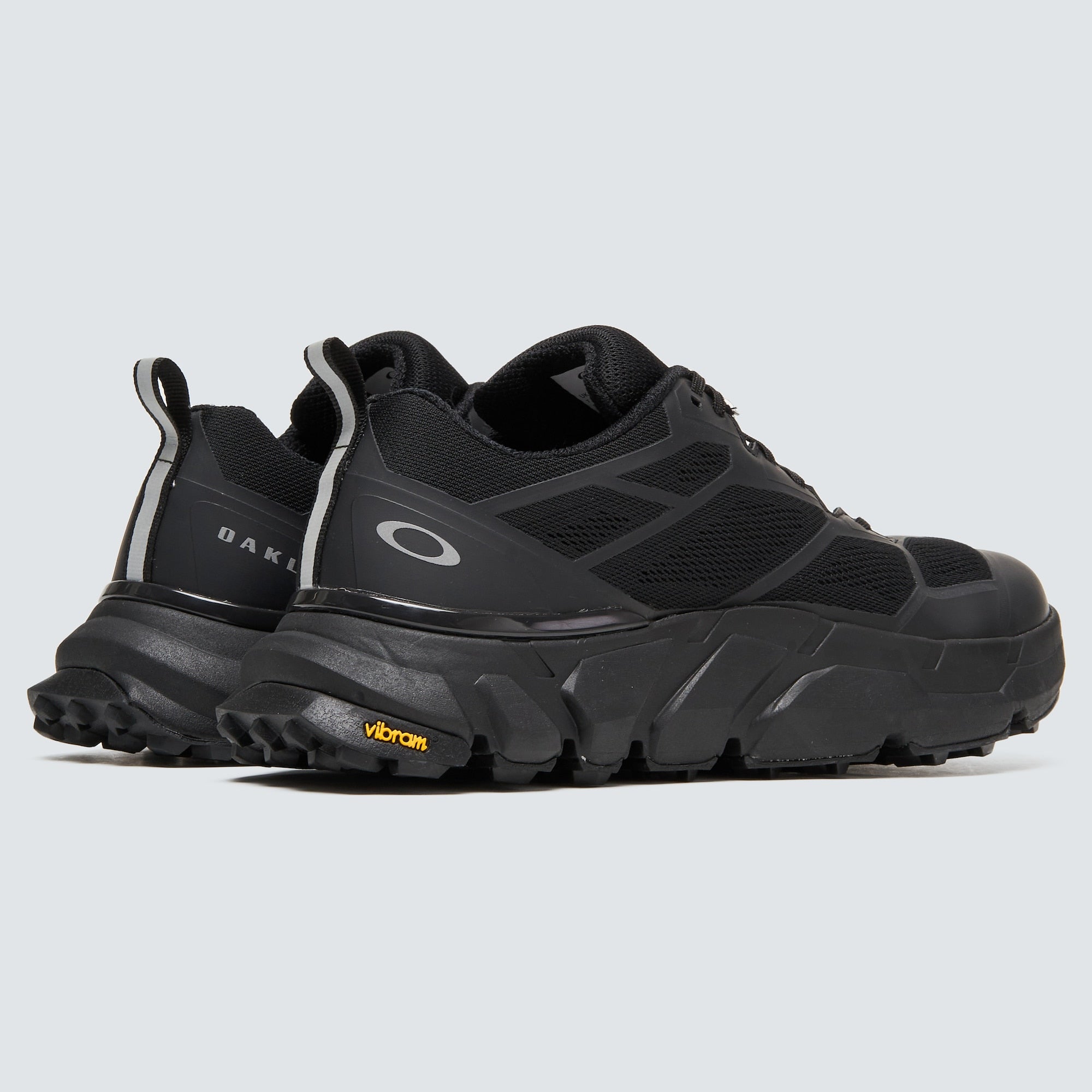 [FOF100350-02Y] MENS OAKLEY LIGHT BREATHE - TRIPLE BLACK