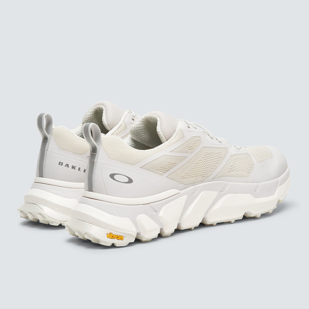[FOF100350-1A7] MENS OAKLEY LIGHT BREATHE - TRIPLE WHITE
