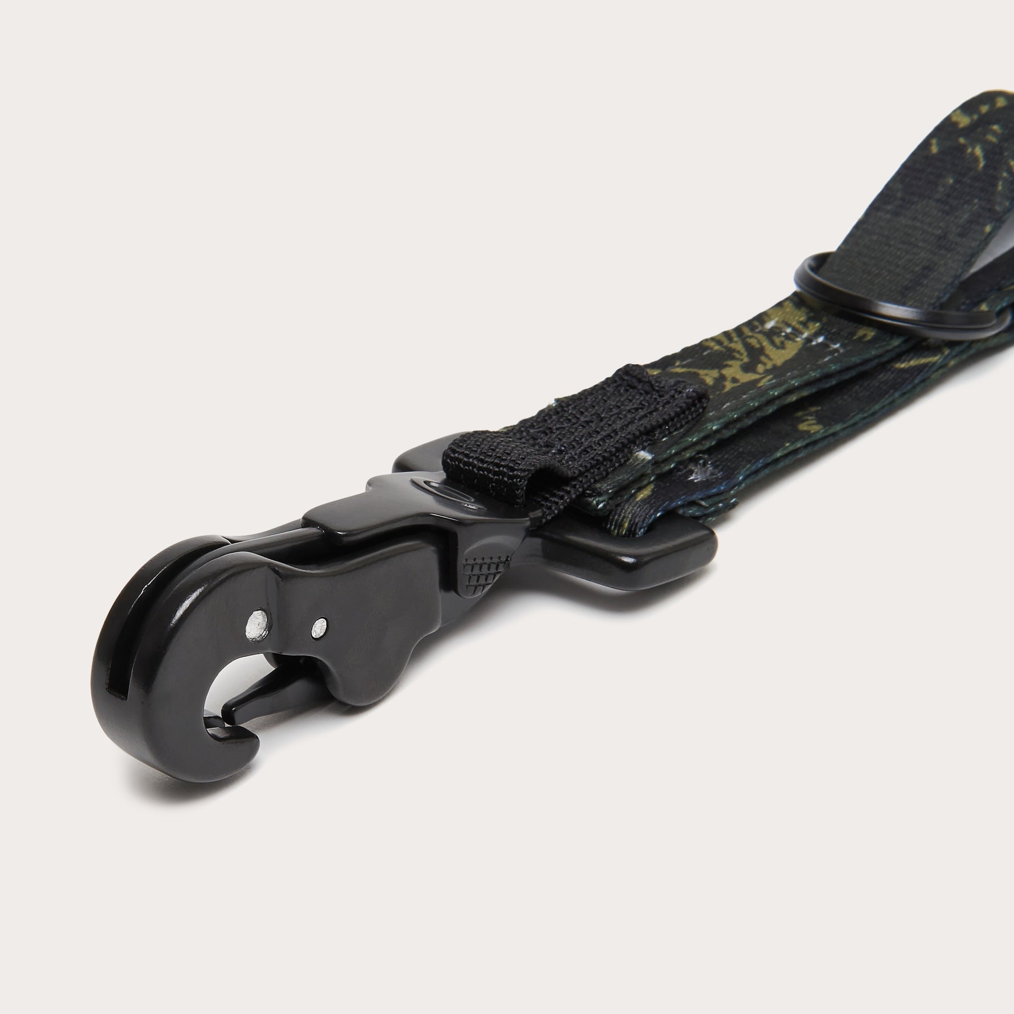 [FOS901052-9ZQ] UNISEX OAKLEY WANDERLUST KEYCHAIN